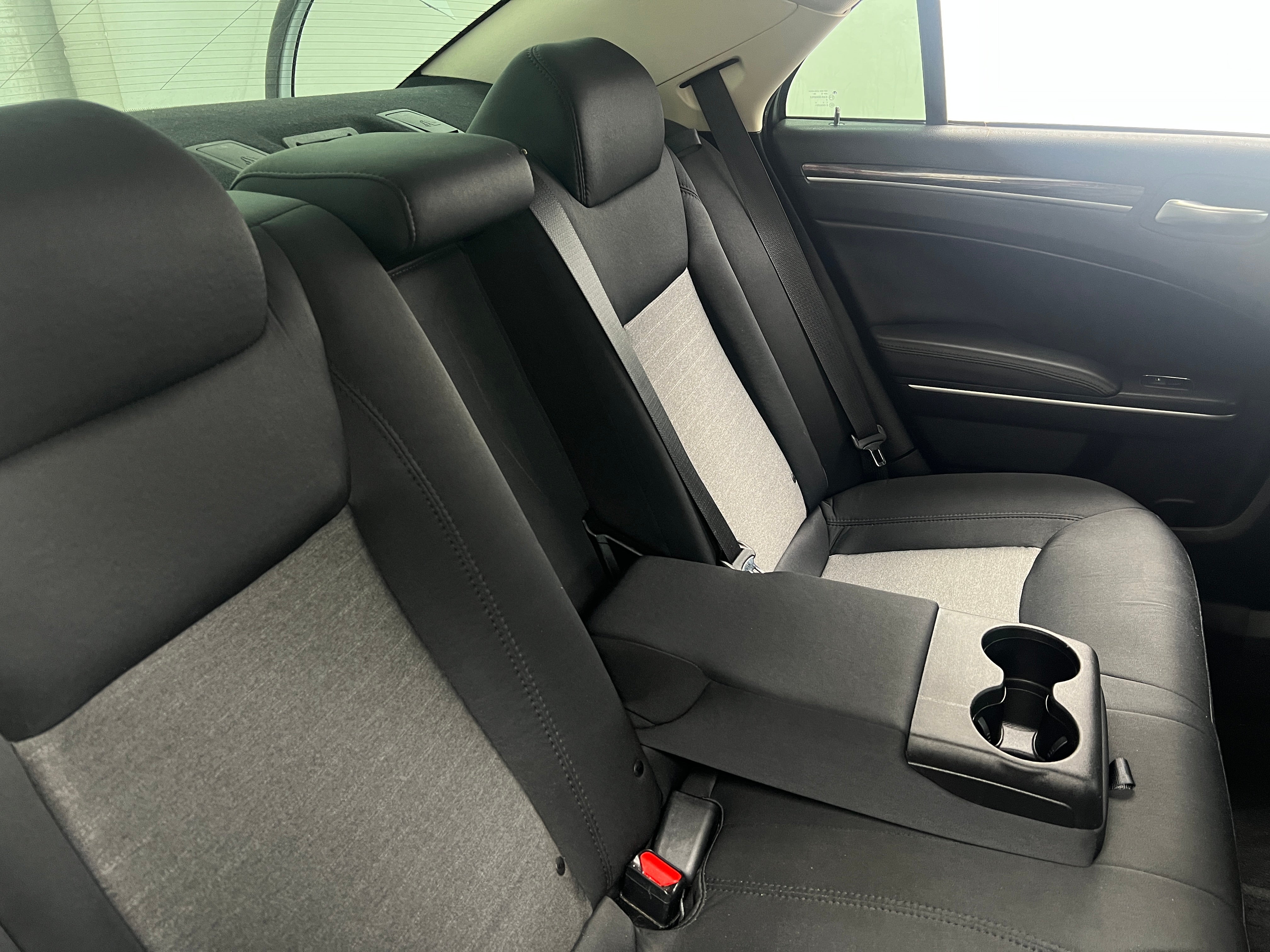 2019 Chrysler 300 Touring 6