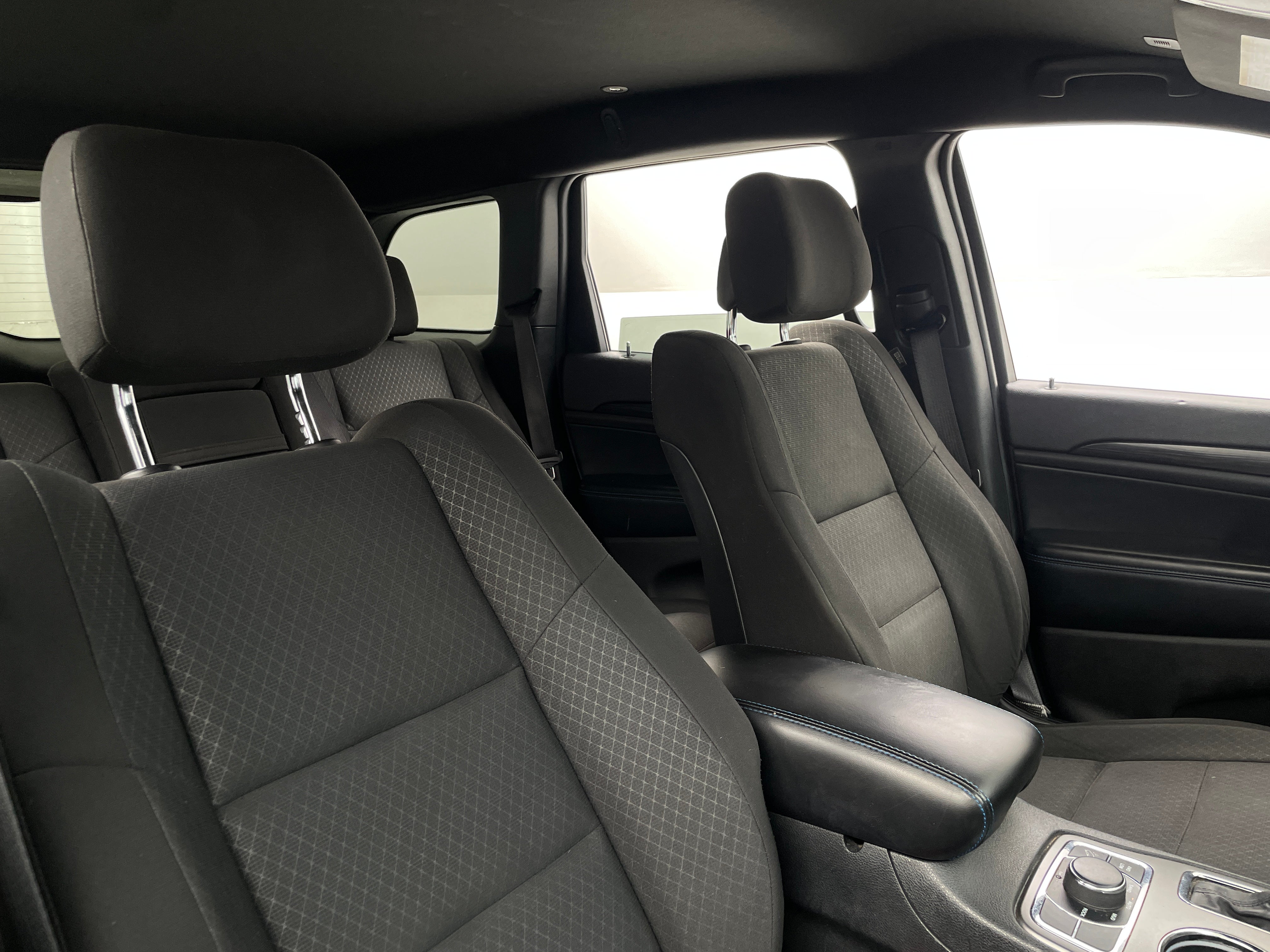 2019 Jeep Grand Cherokee Upland 2