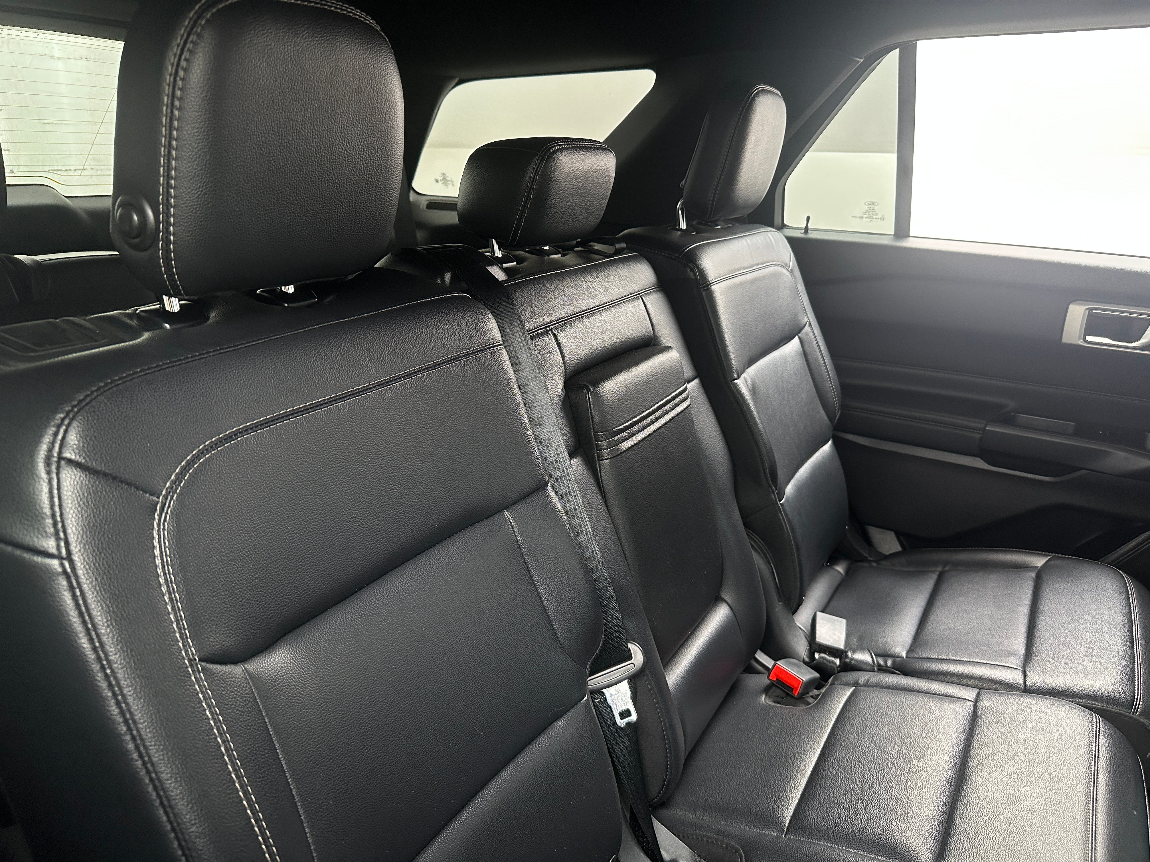 2020 Ford Explorer XLT 6