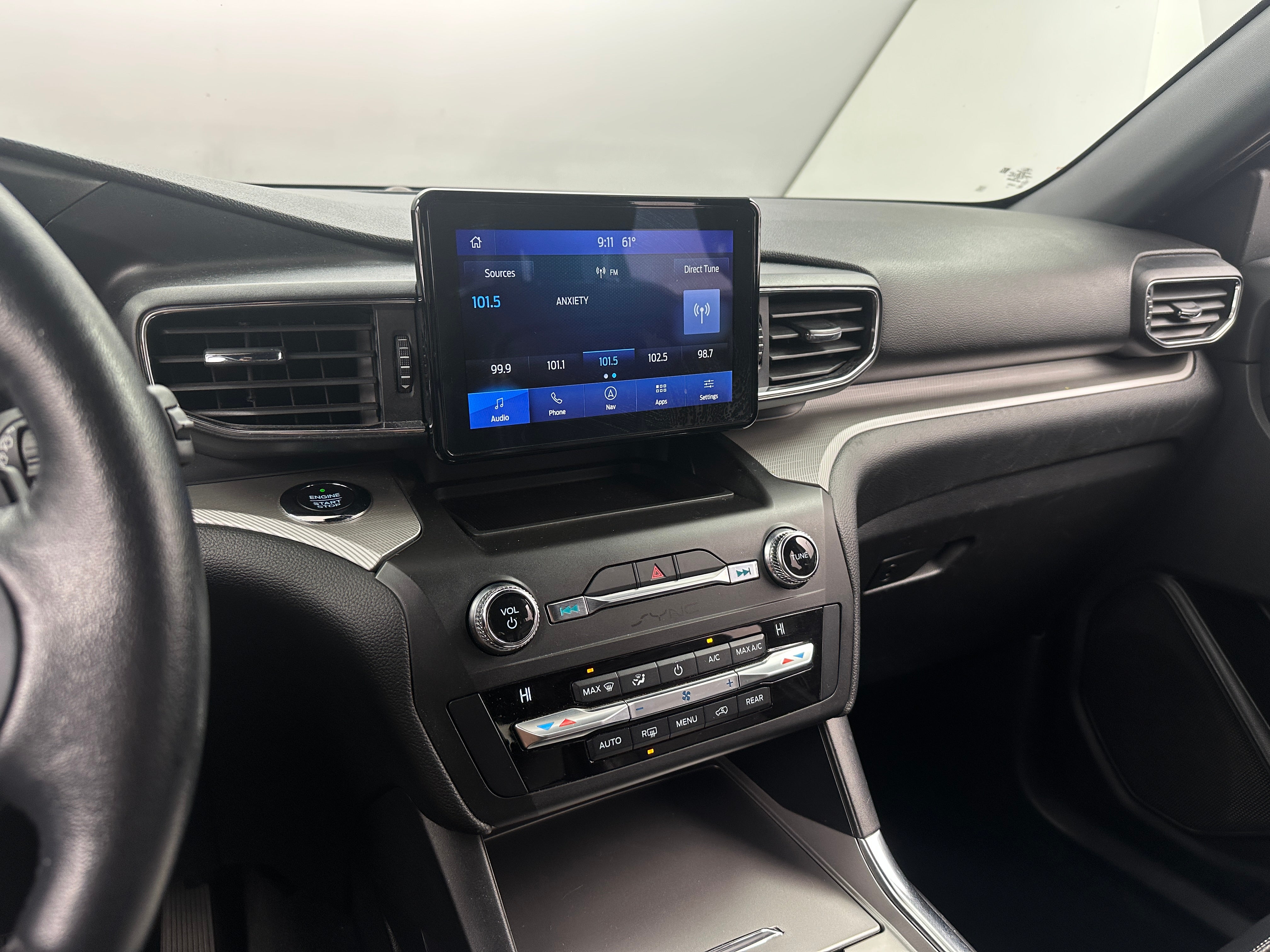 2020 Ford Explorer XLT 4