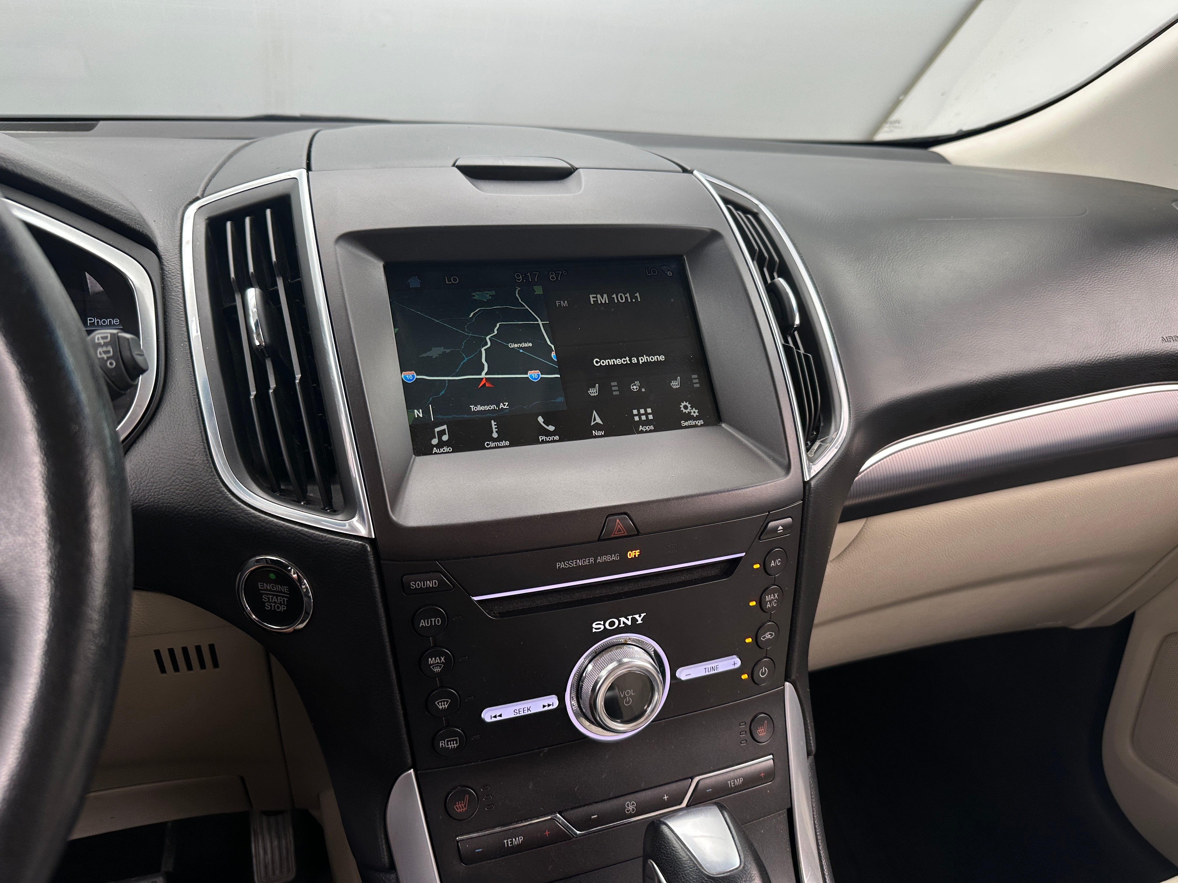 2018 Ford Edge Titanium 3