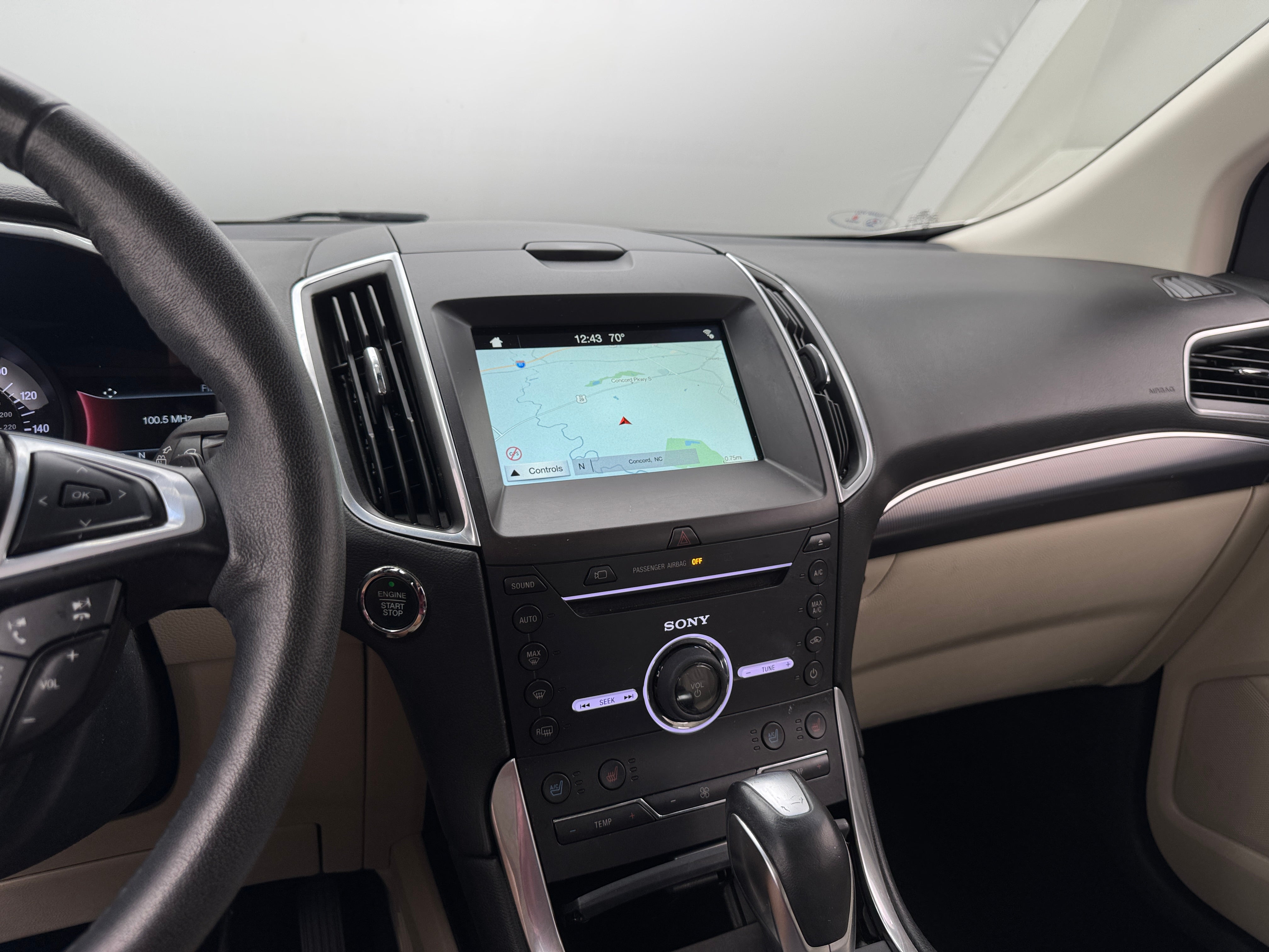 2016 Ford Edge Titanium 3