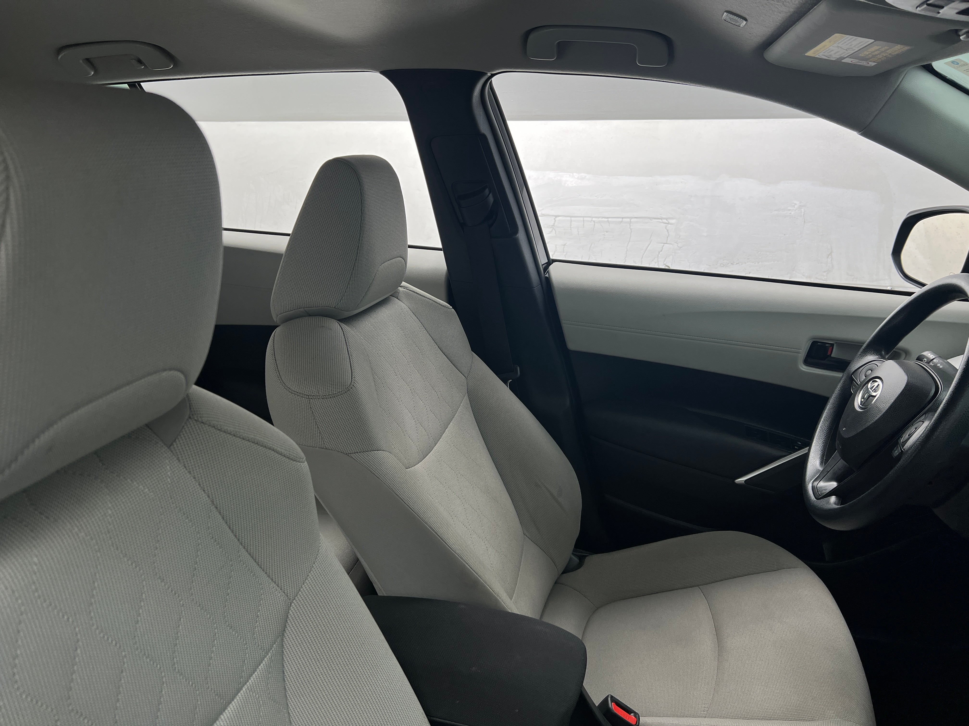 2024 Toyota Corolla Cross L 2