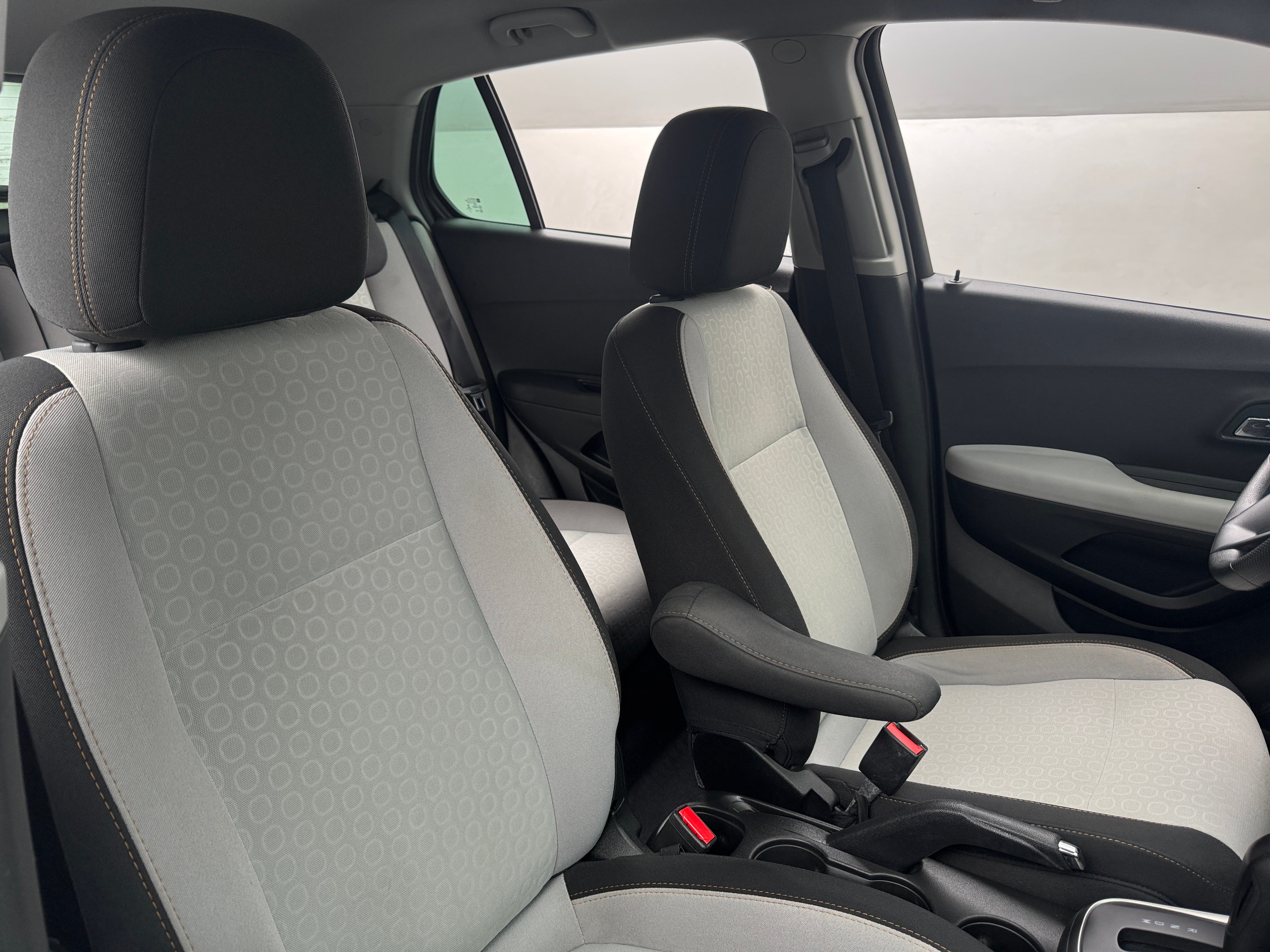 2019 Chevrolet Trax LS 2