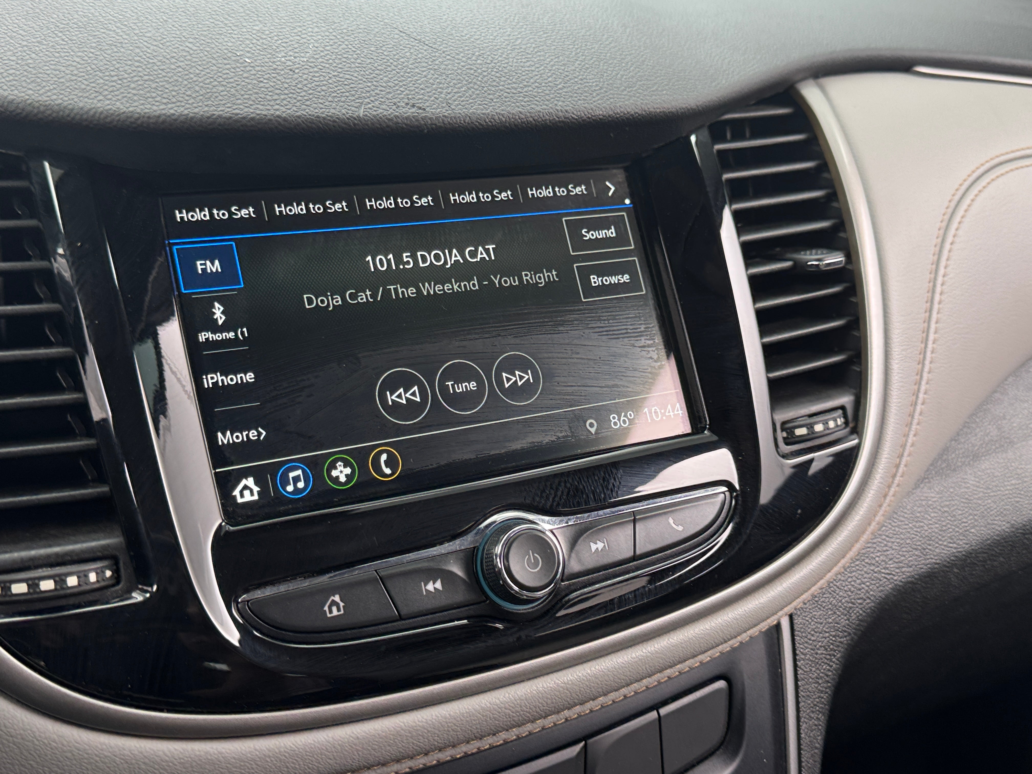 2019 Chevrolet Trax LS 4