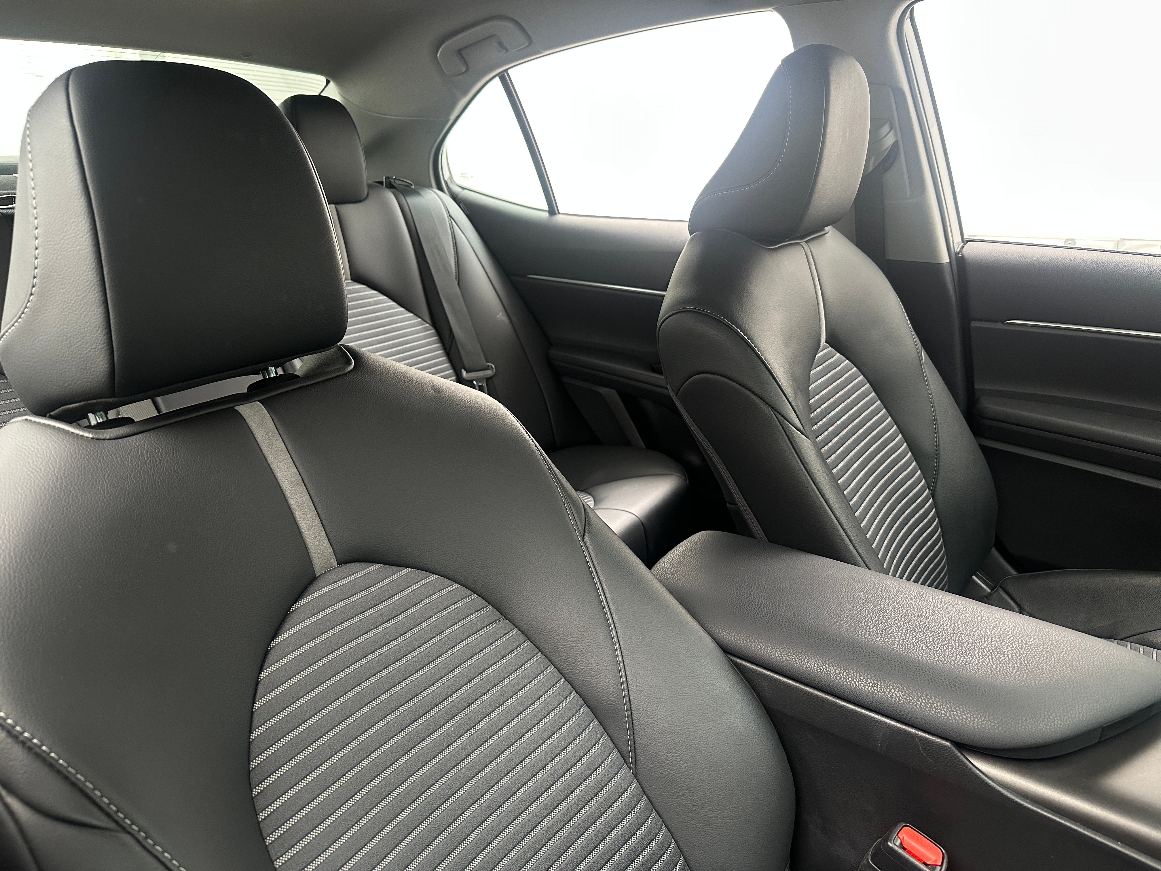 2024 Toyota Camry SE 2