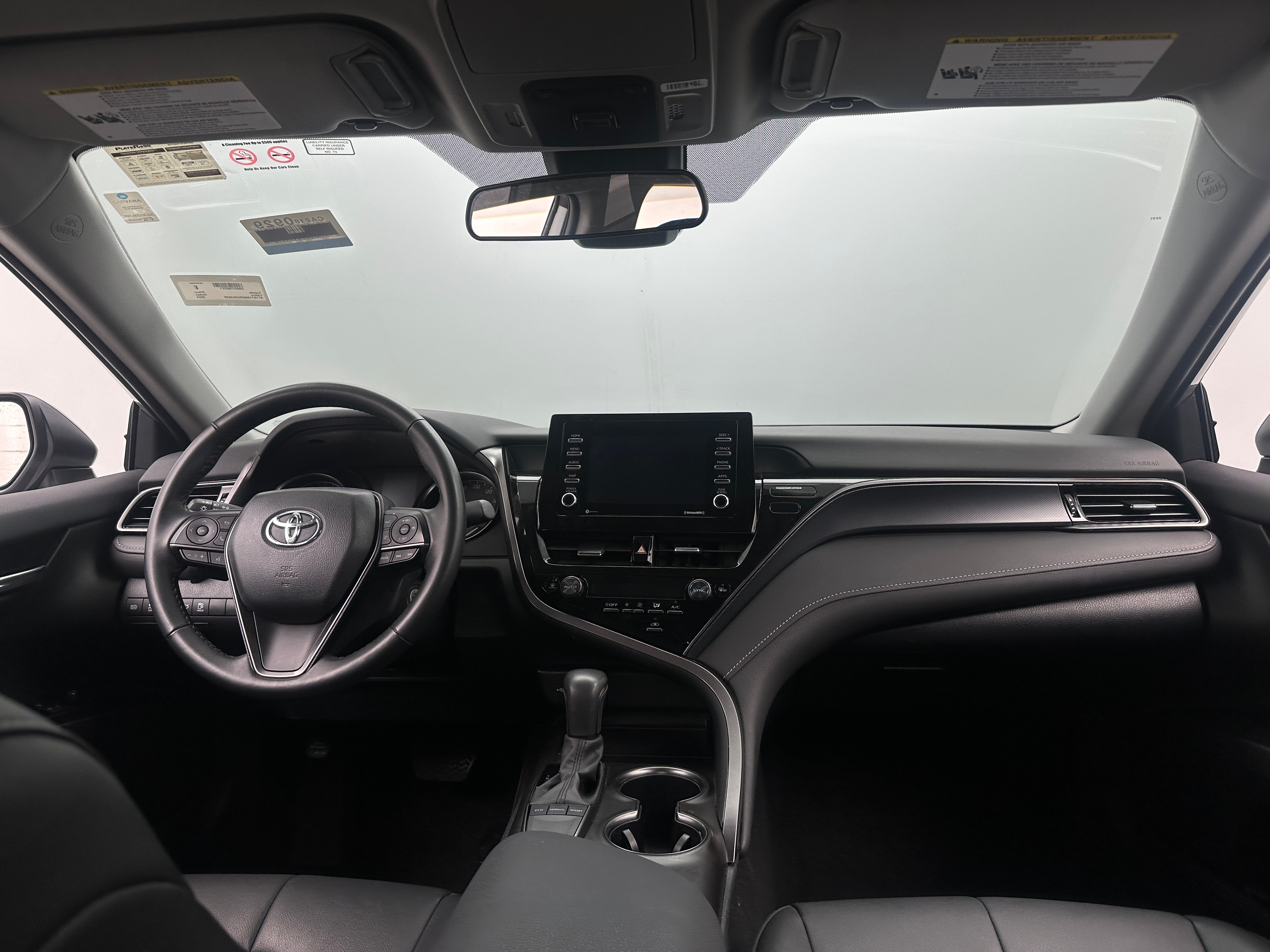 2024 Toyota Camry SE 3