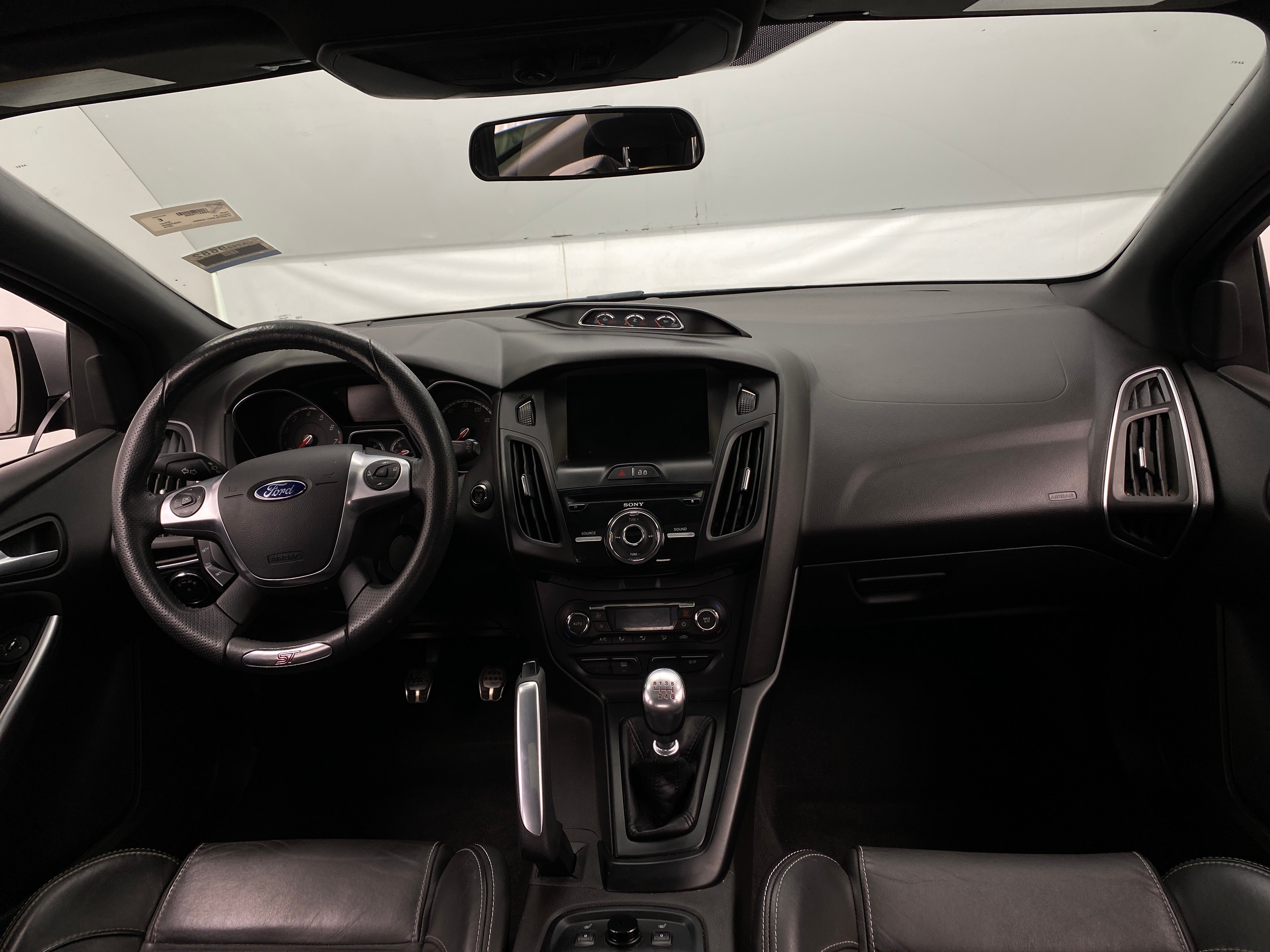 2014 Ford Focus SE 2