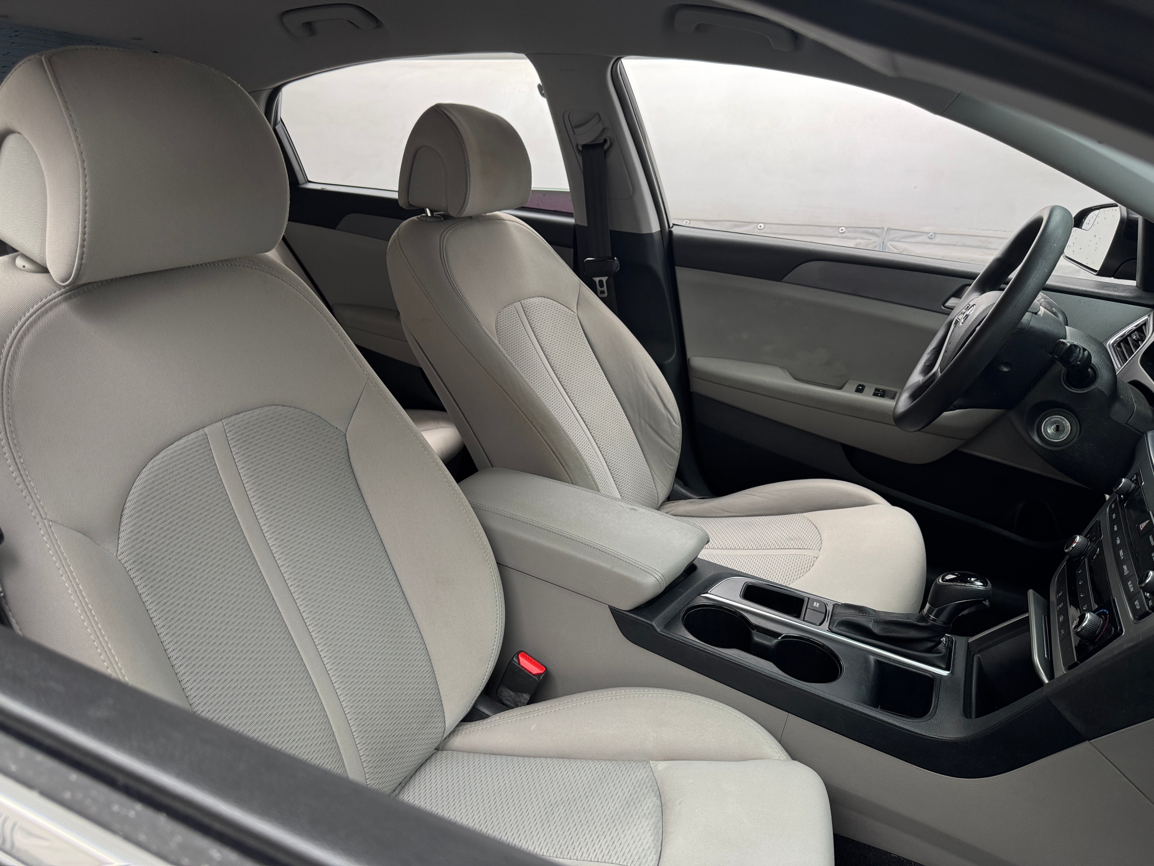 2016 Hyundai Sonata SE 2