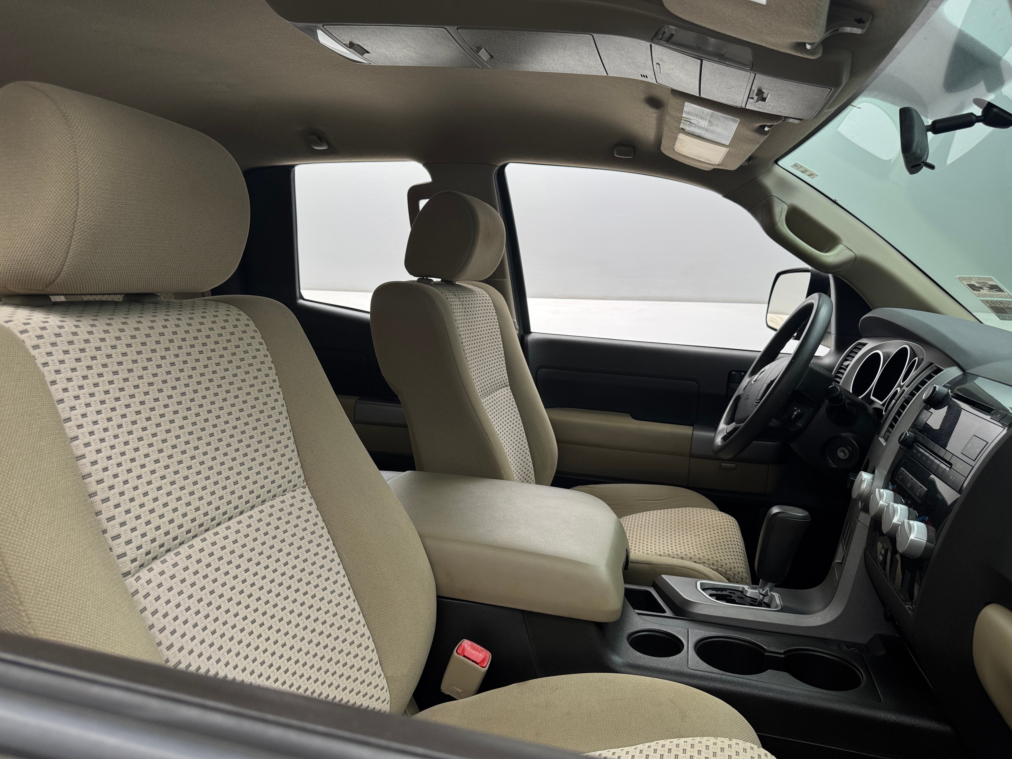 2010 Toyota Tundra  2