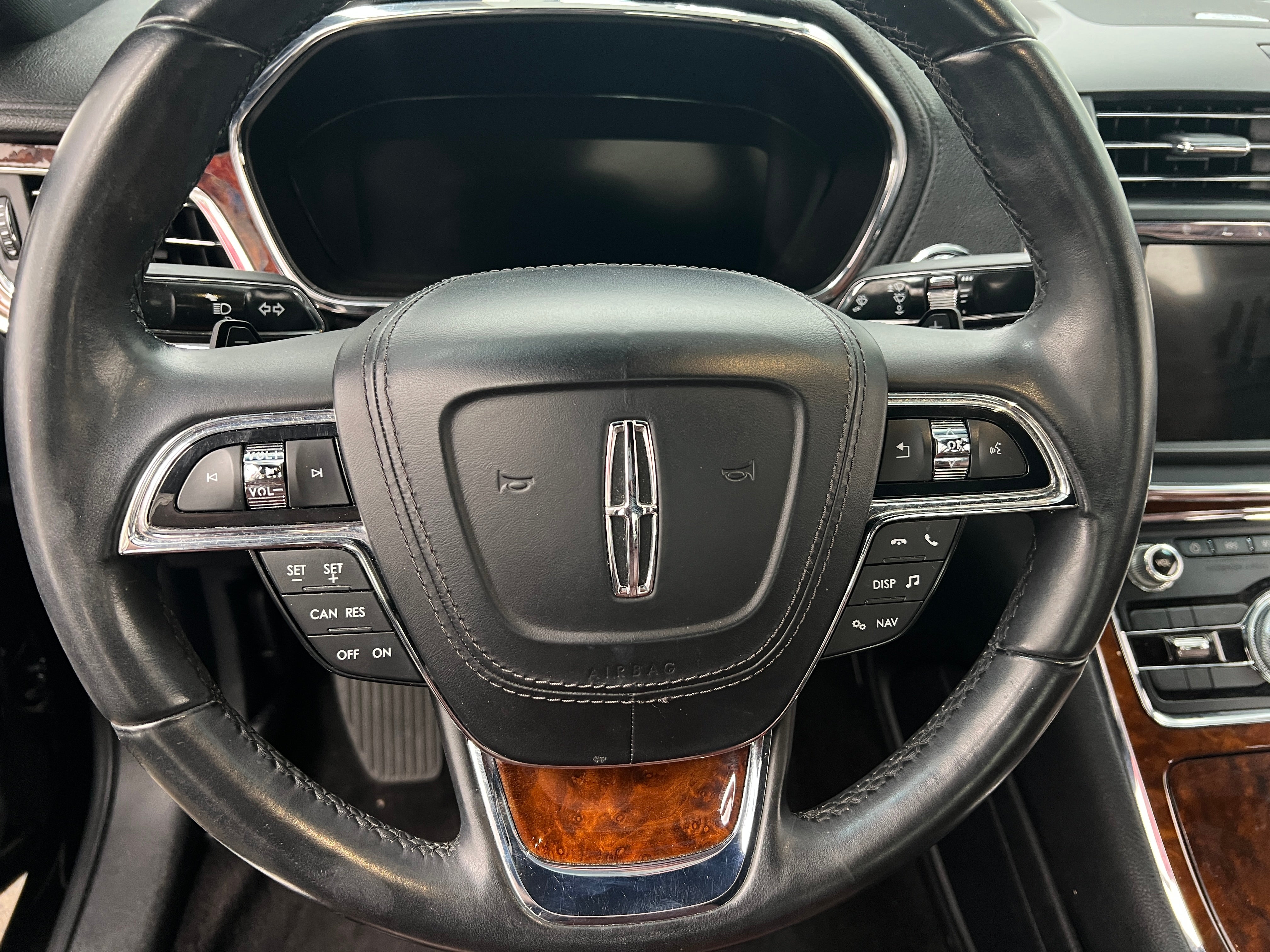 2017 Lincoln Continental Reserve 5