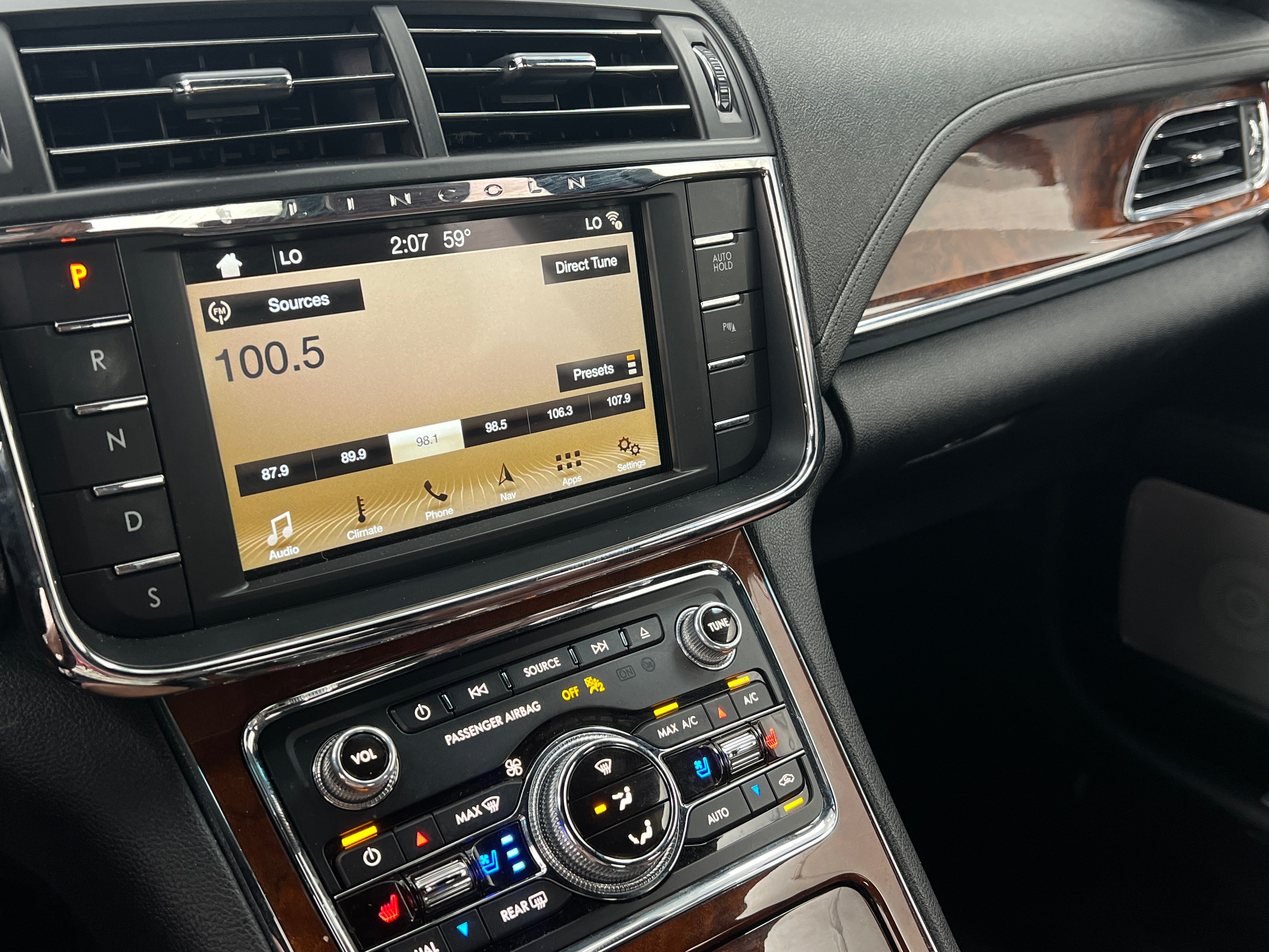 2017 Lincoln Continental Reserve 4