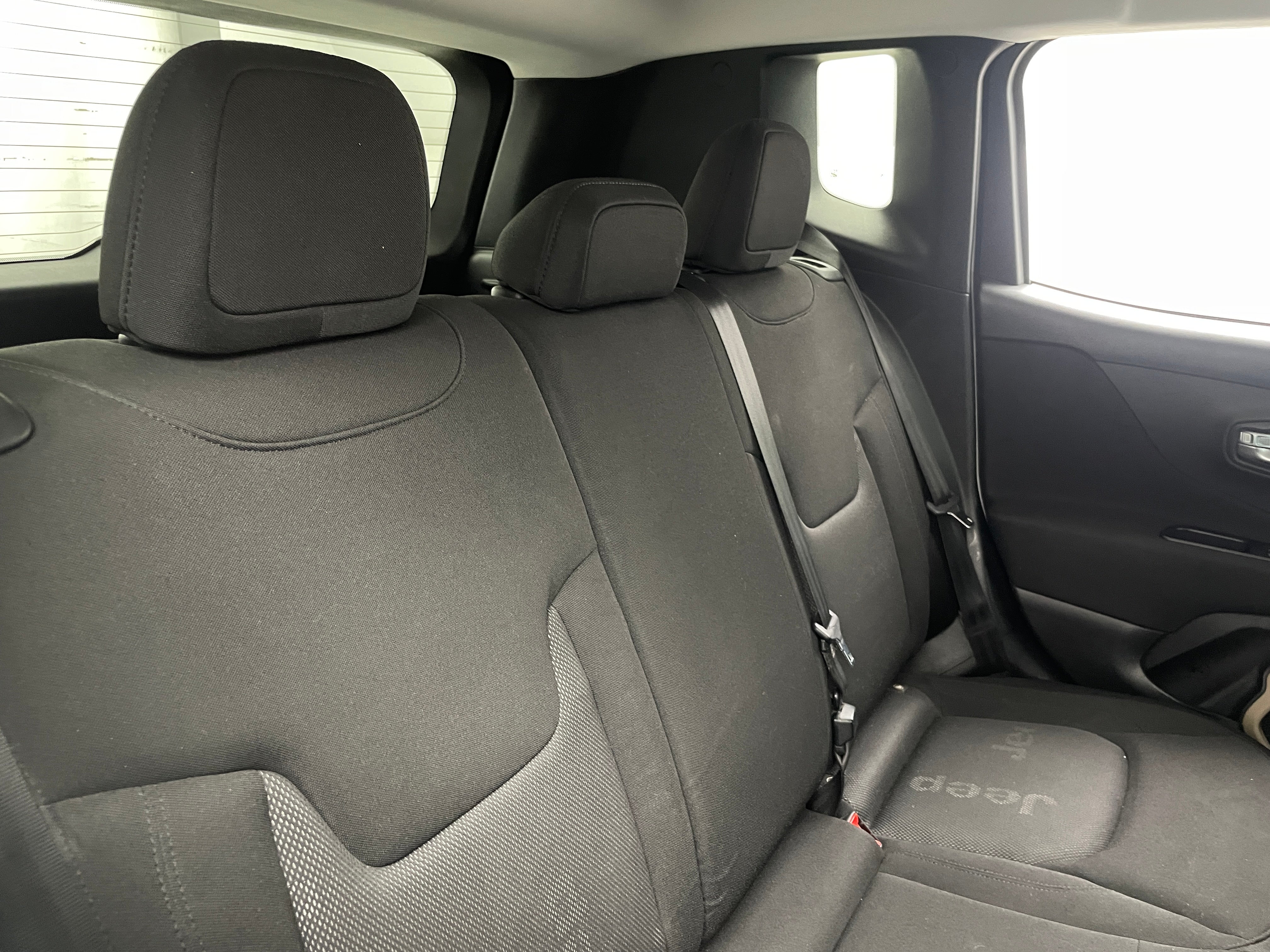 2016 Jeep Renegade Sport 6