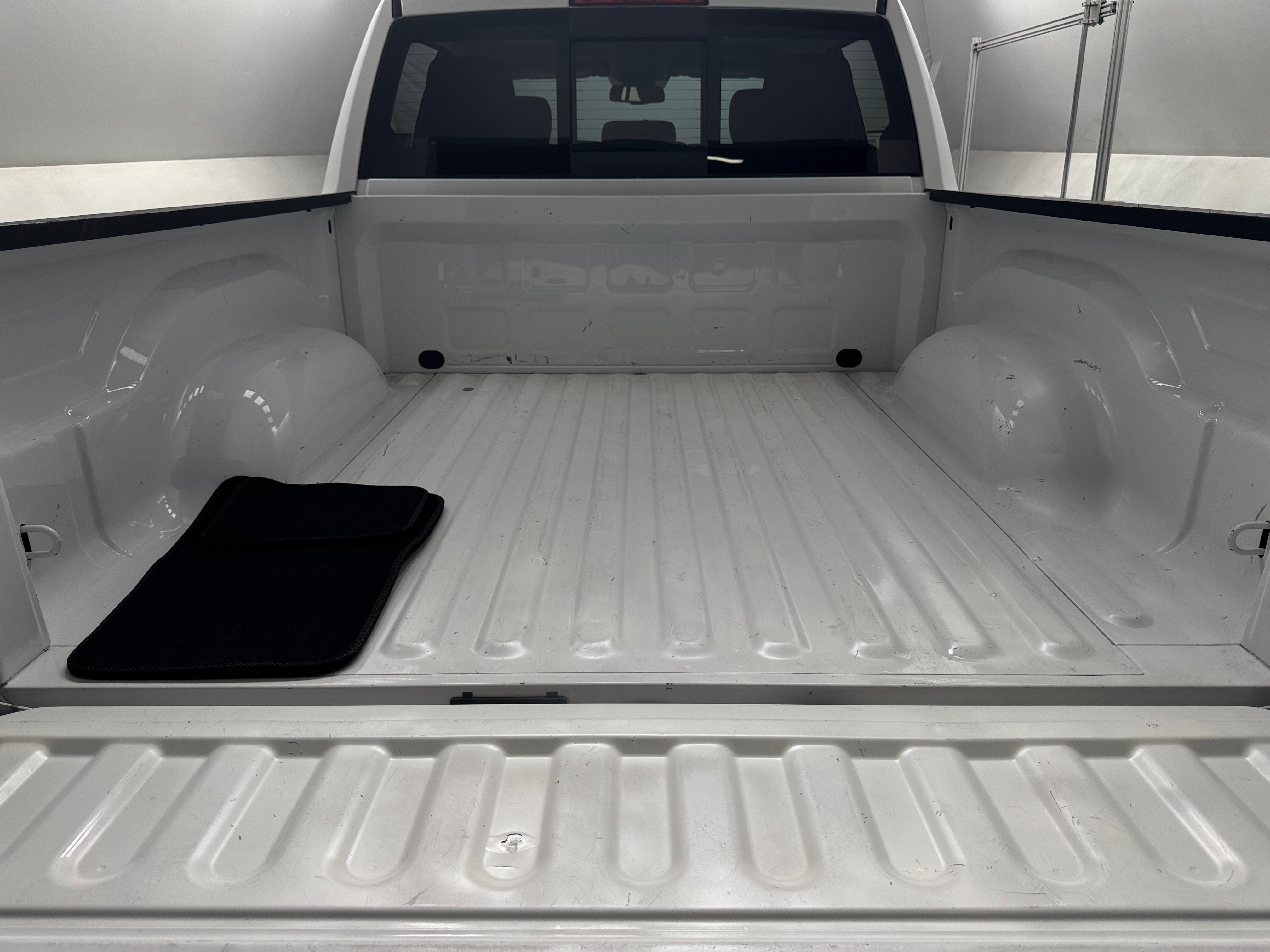 2023 RAM 1500 Classic SLT 7