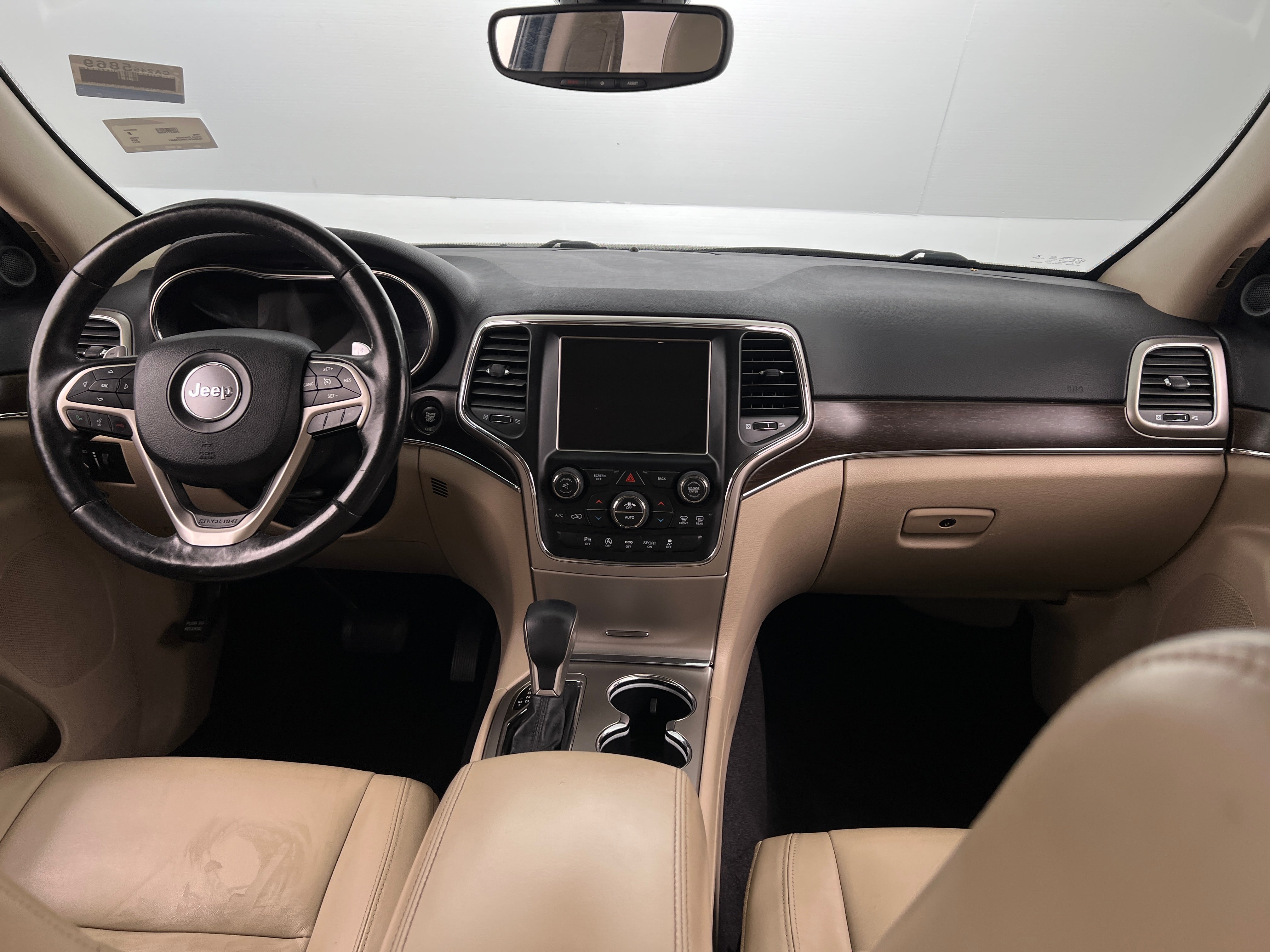 2017 Jeep Grand Cherokee Limited Edition 2