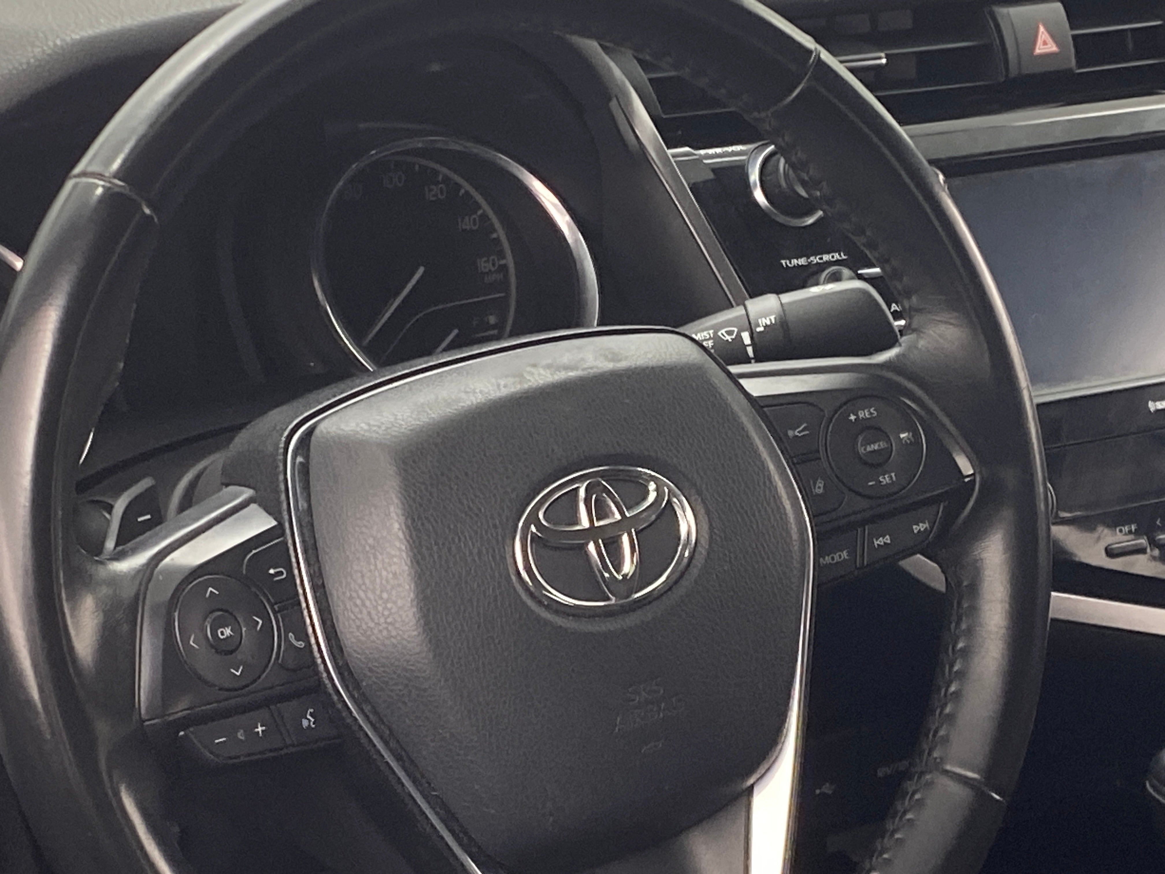 2020 Toyota Camry SE 5