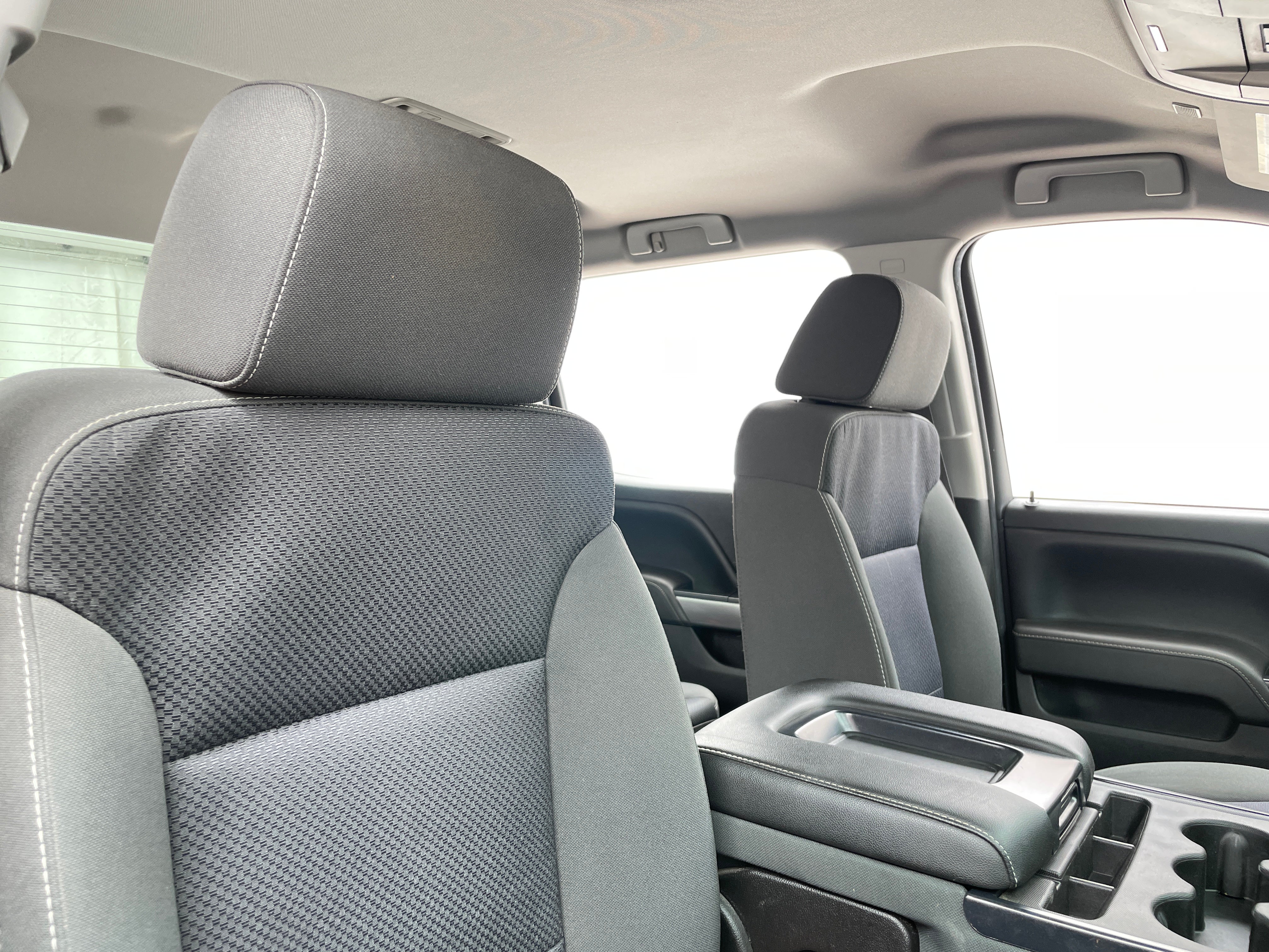 2017 Chevrolet Silverado 1500 LT 2