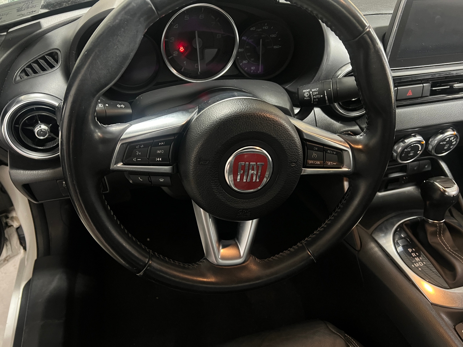 Thumbnail: 2017 Fiat 124 Spider - 5