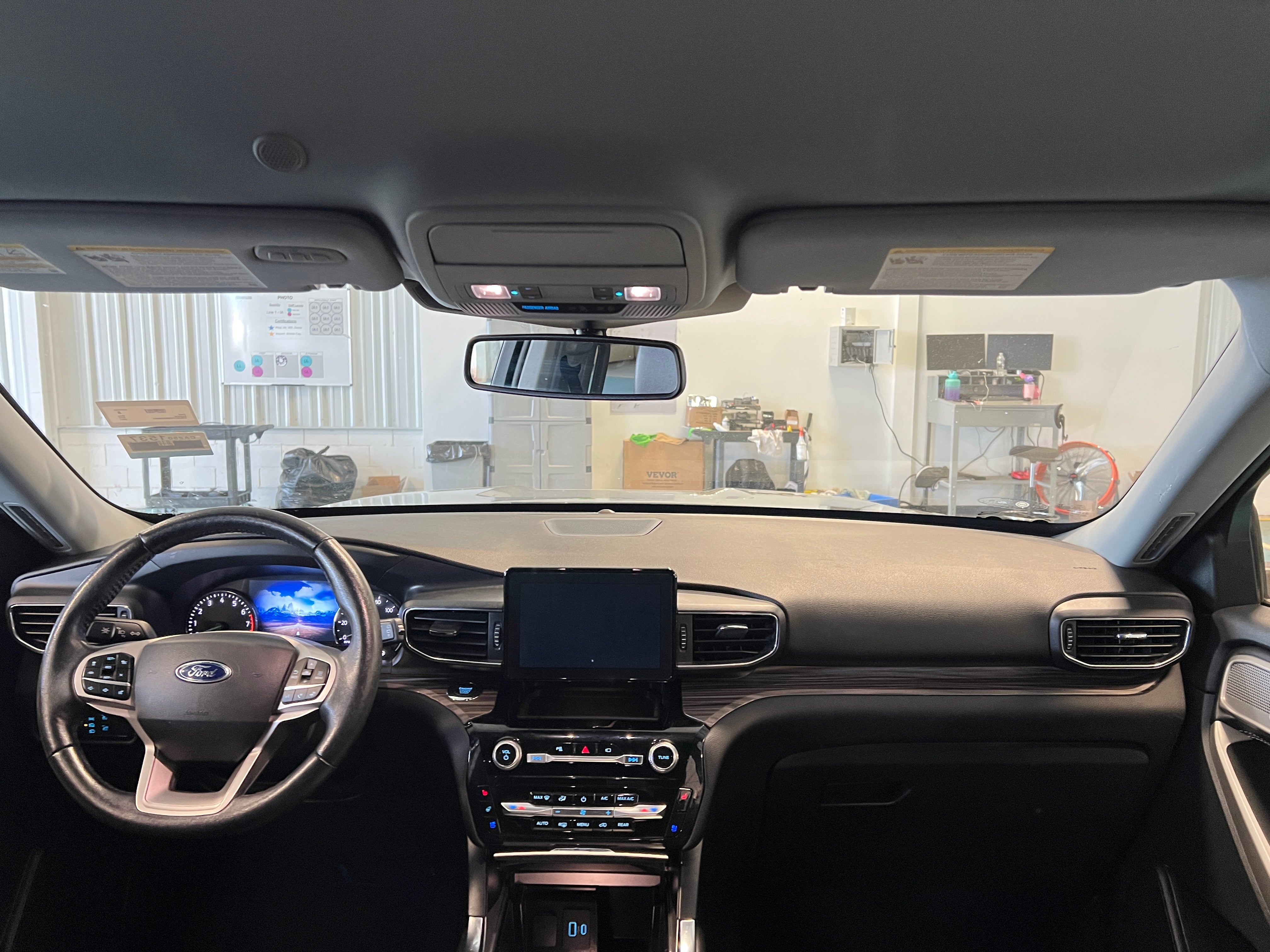 2022 Ford Explorer Limited 2