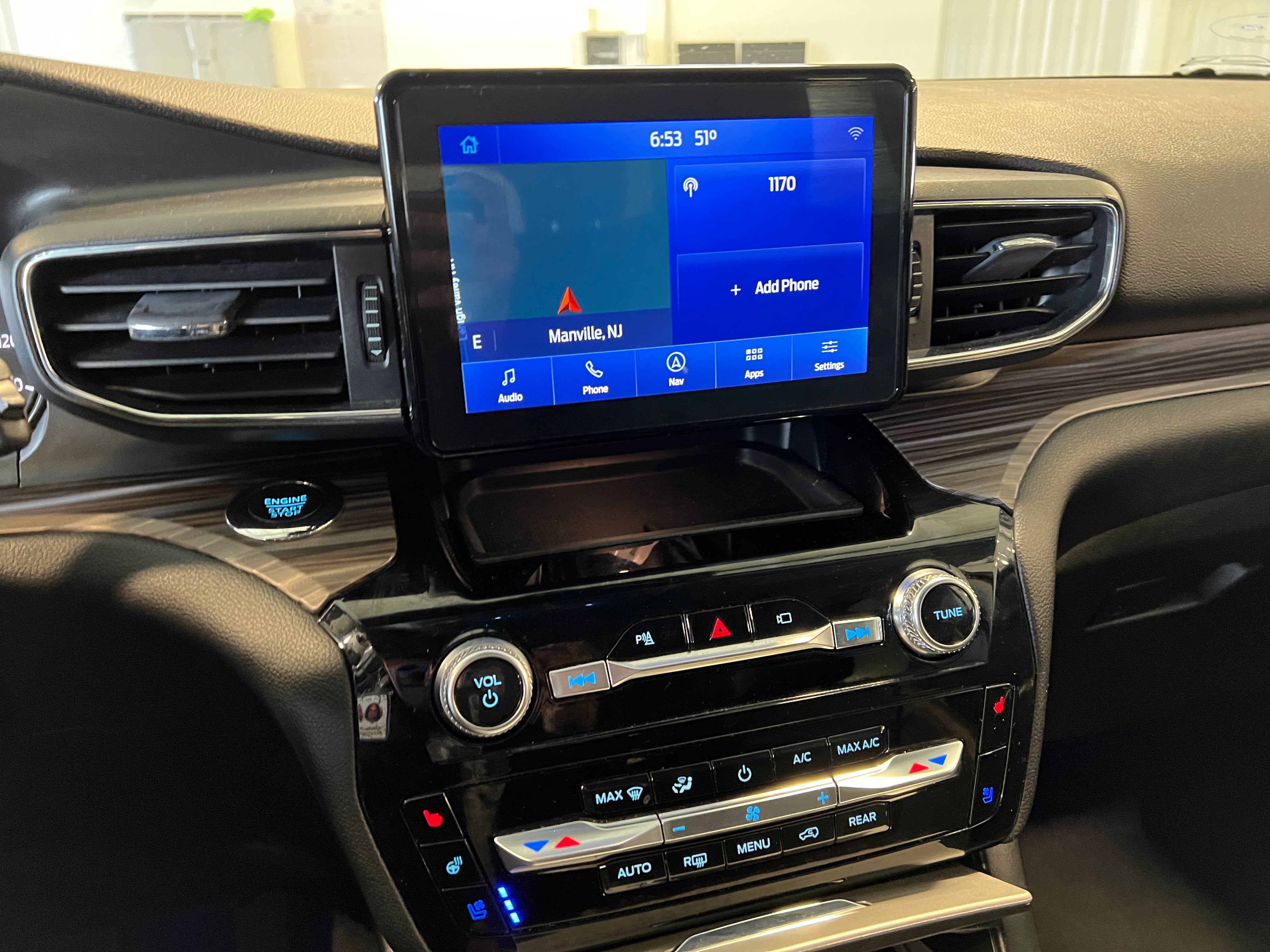 2022 Ford Explorer Limited 3