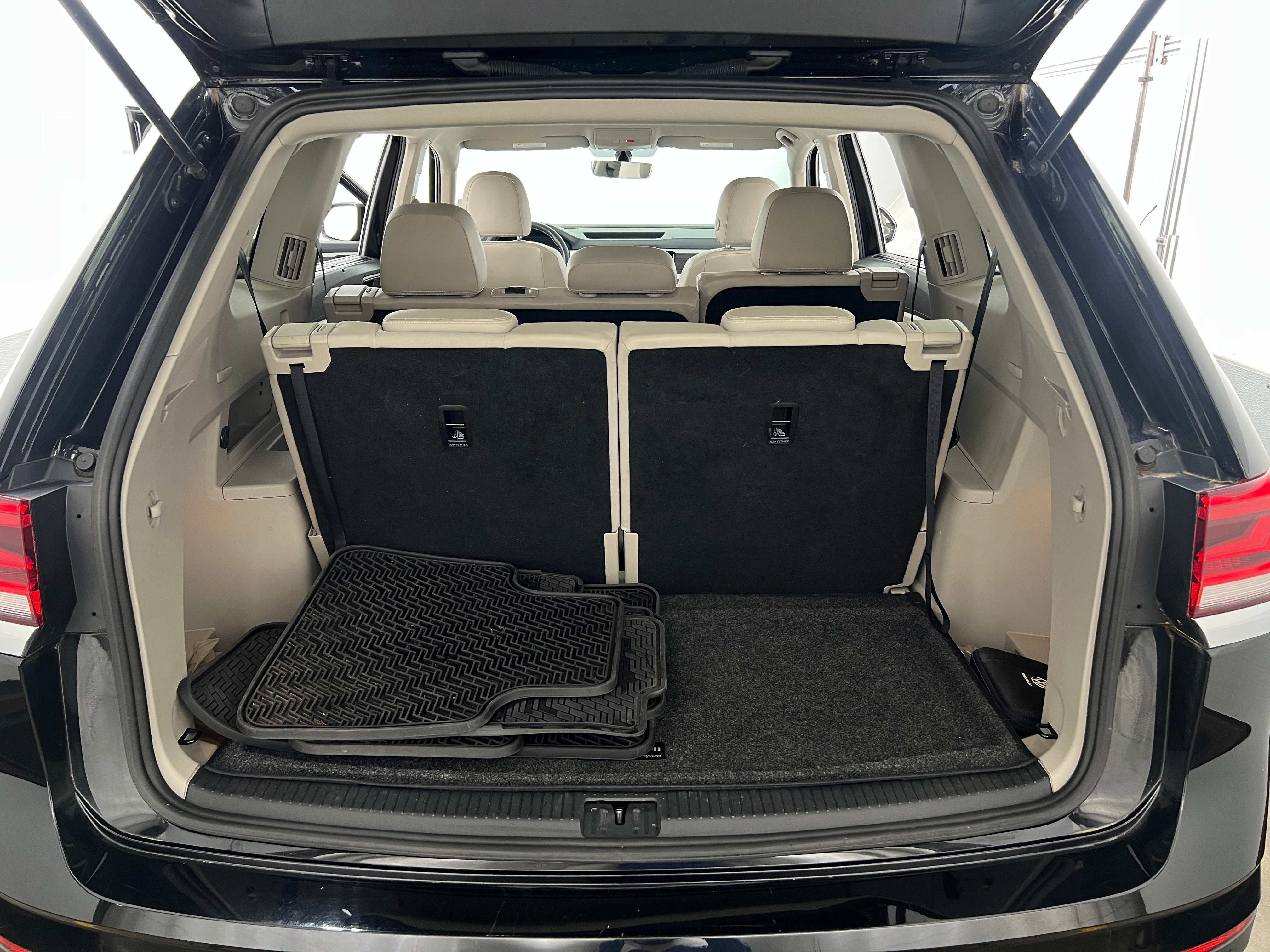2022 Volkswagen Atlas SE 6