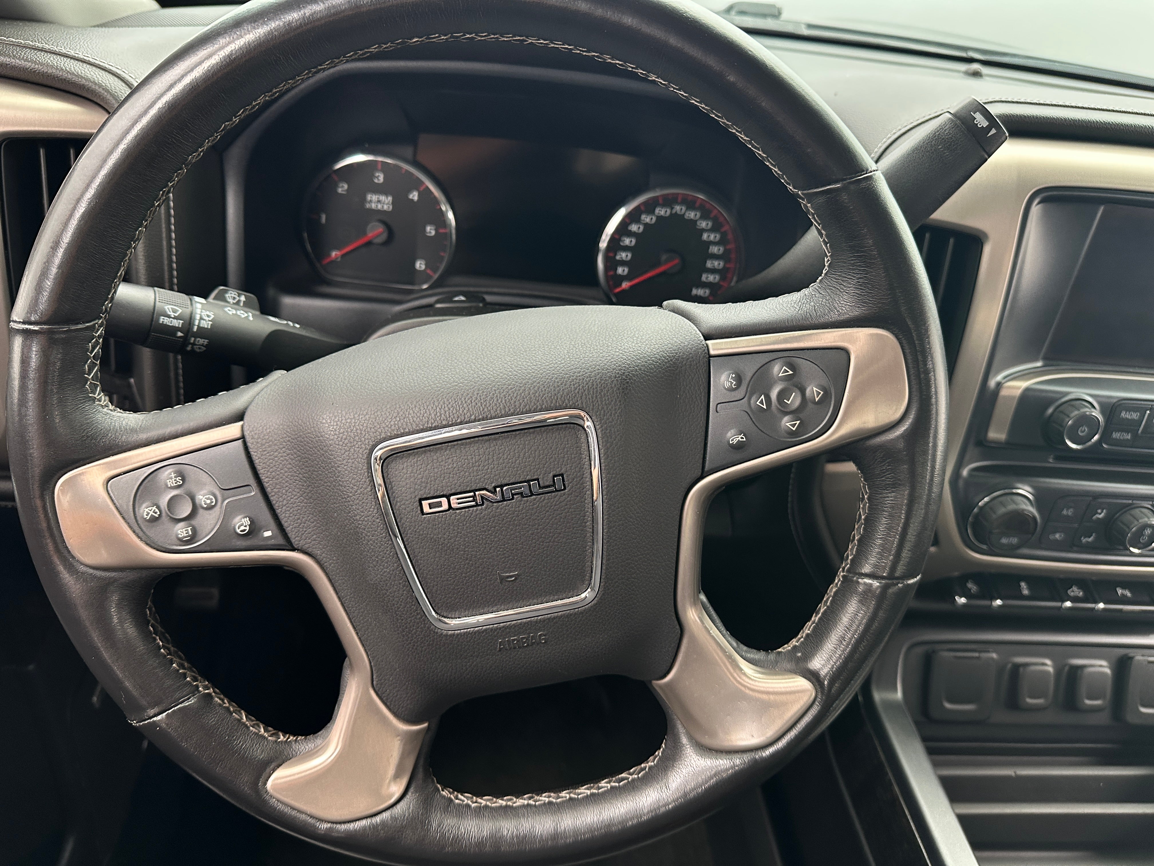 2016 GMC Sierra 1500 Denali 4