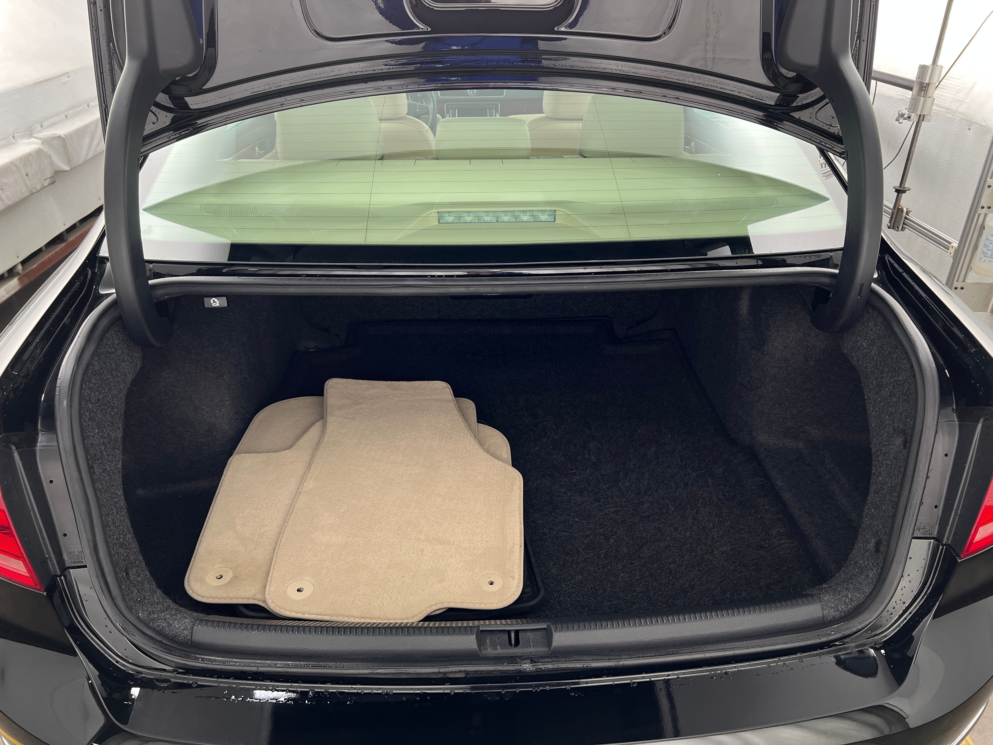 2013 Volkswagen Passat SEL 7