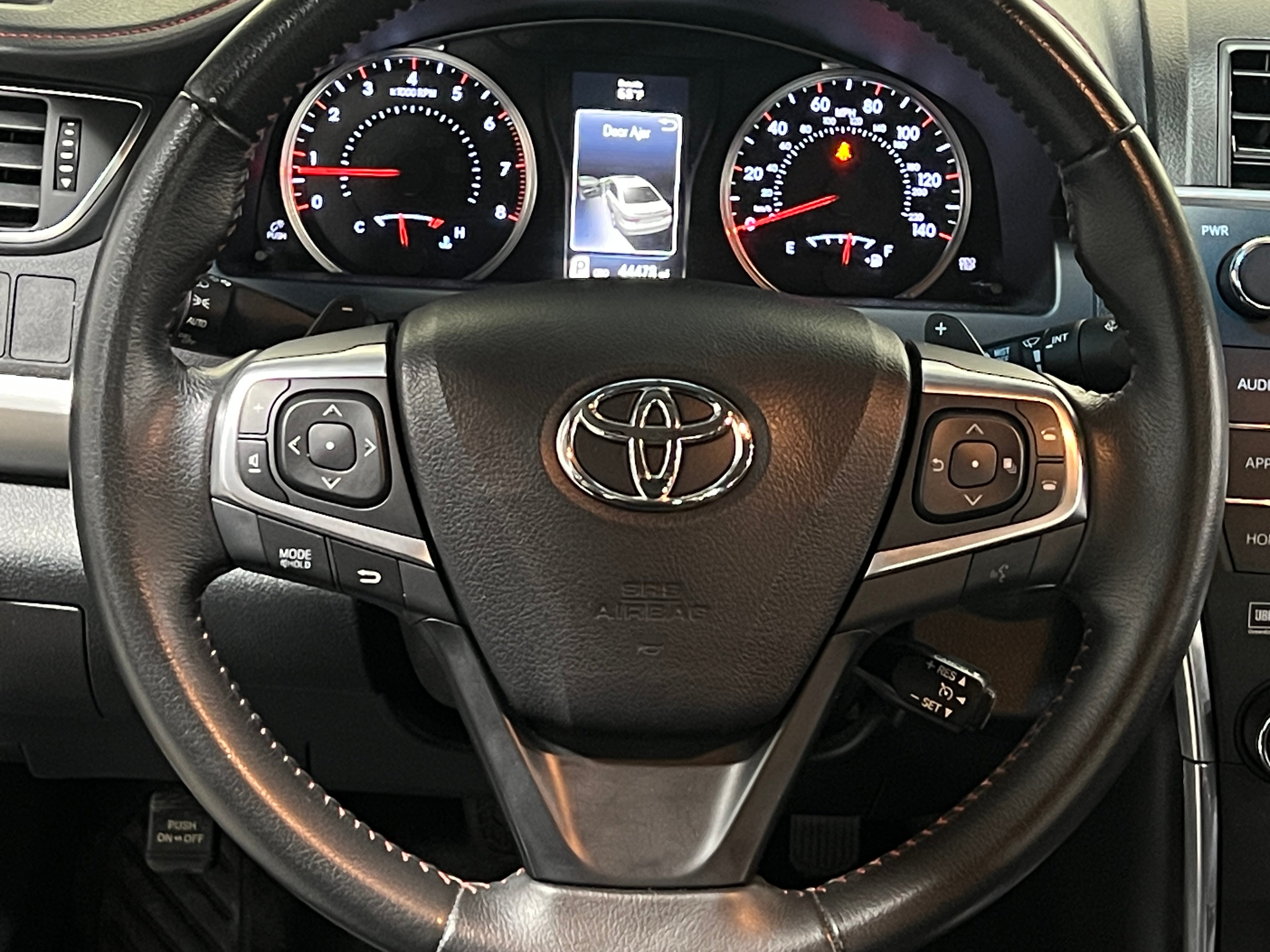 2016 Toyota Camry XSE 4