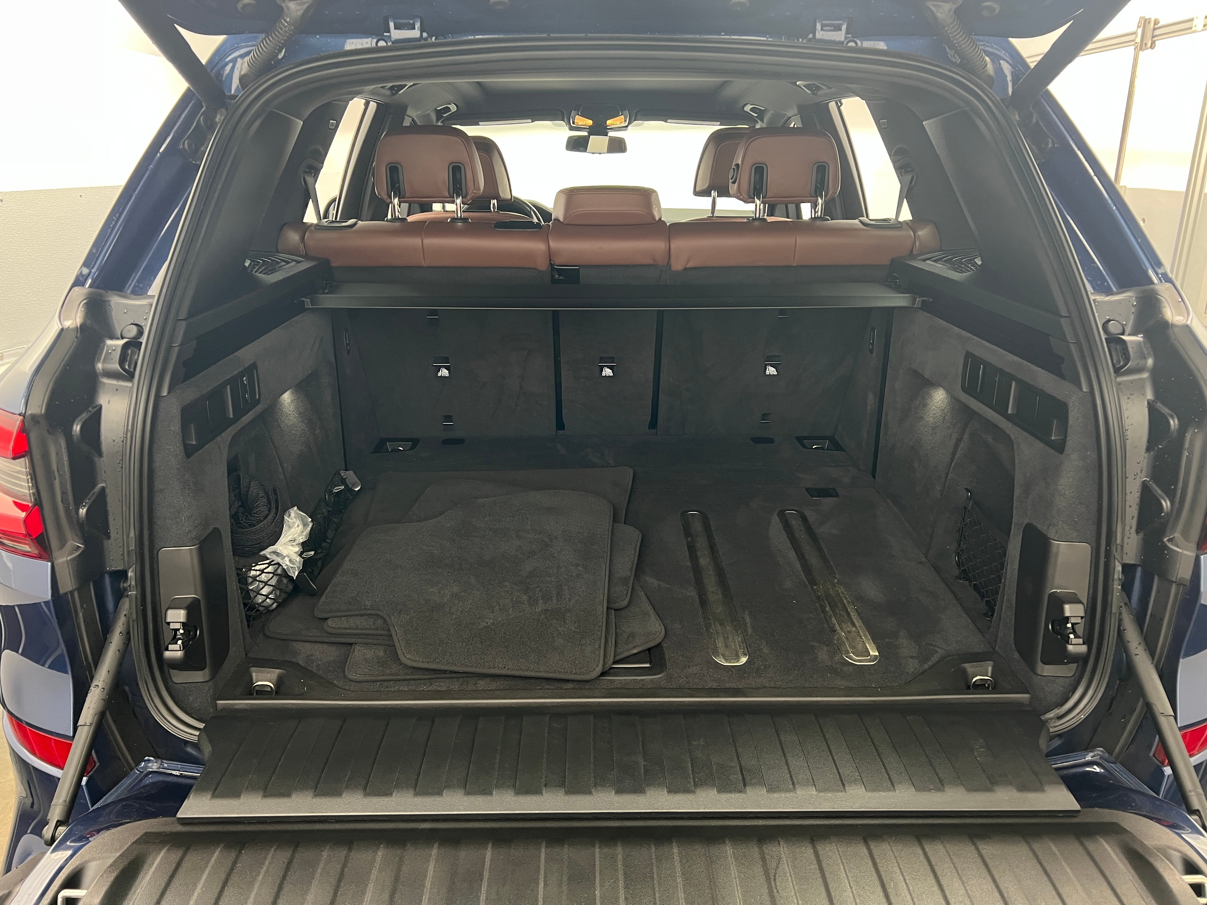 2020 BMW X5 M50i 6