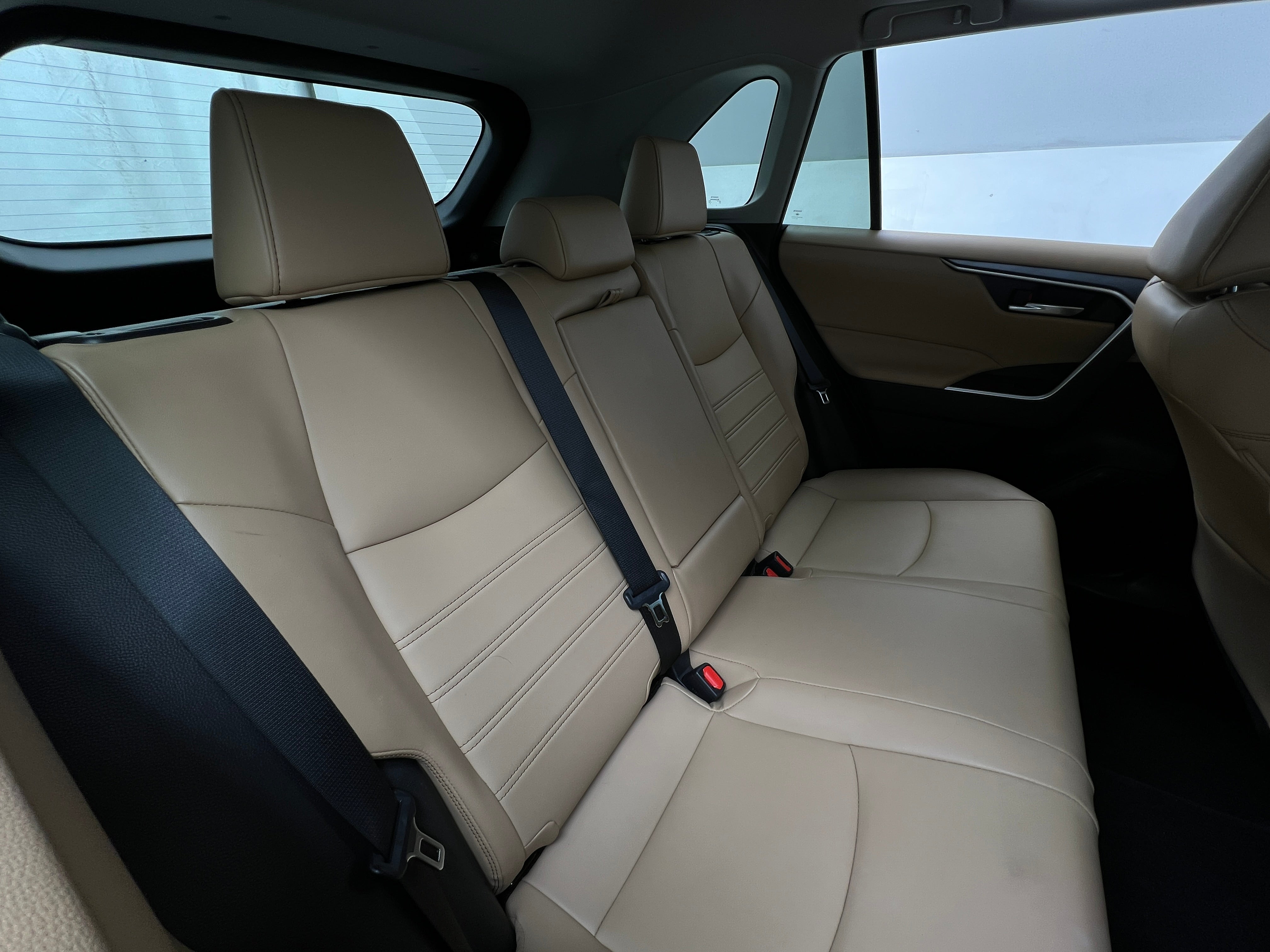 2024 Toyota RAV4 XLE Premium 5