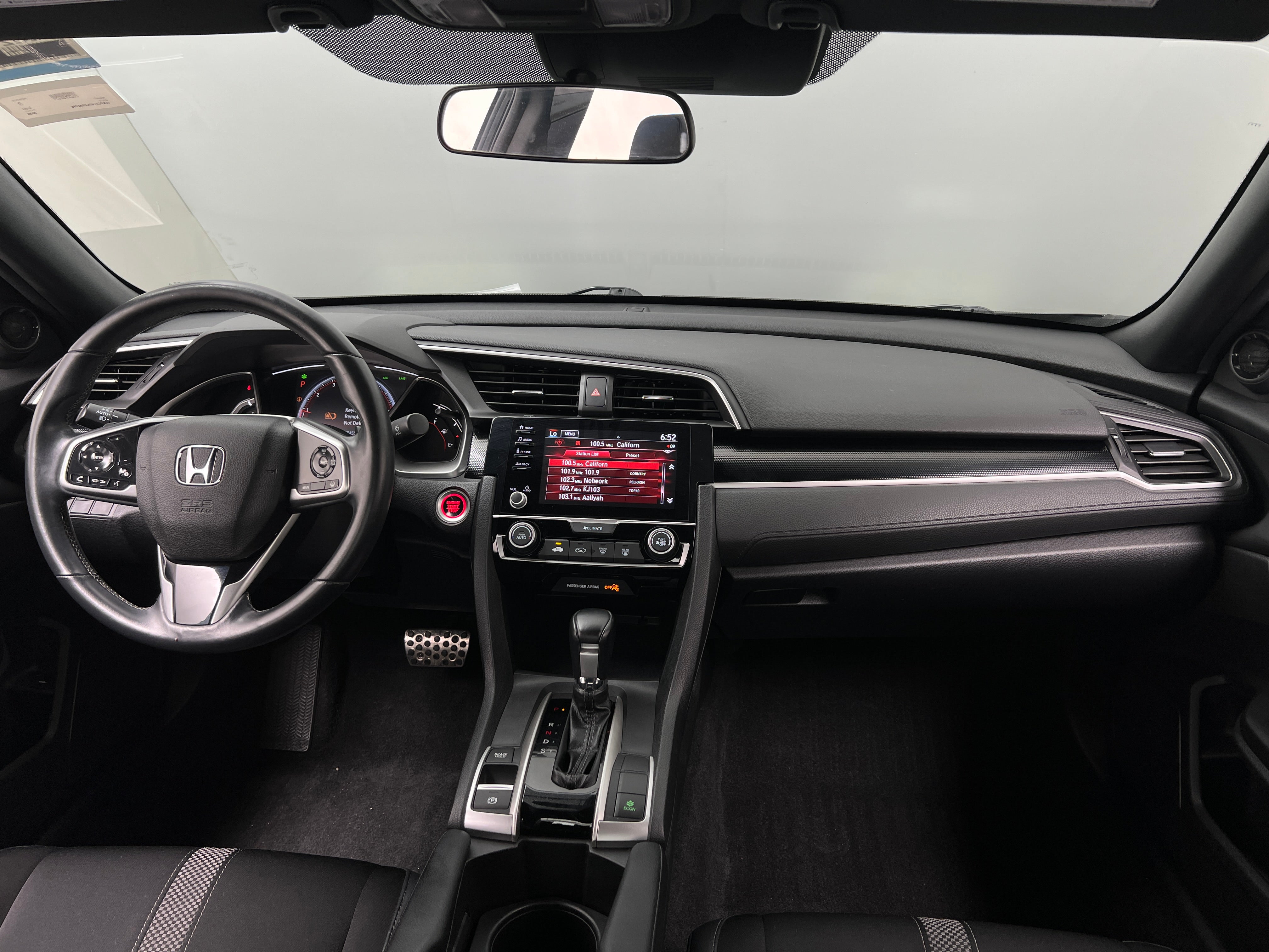 2020 Honda Civic Sport 3