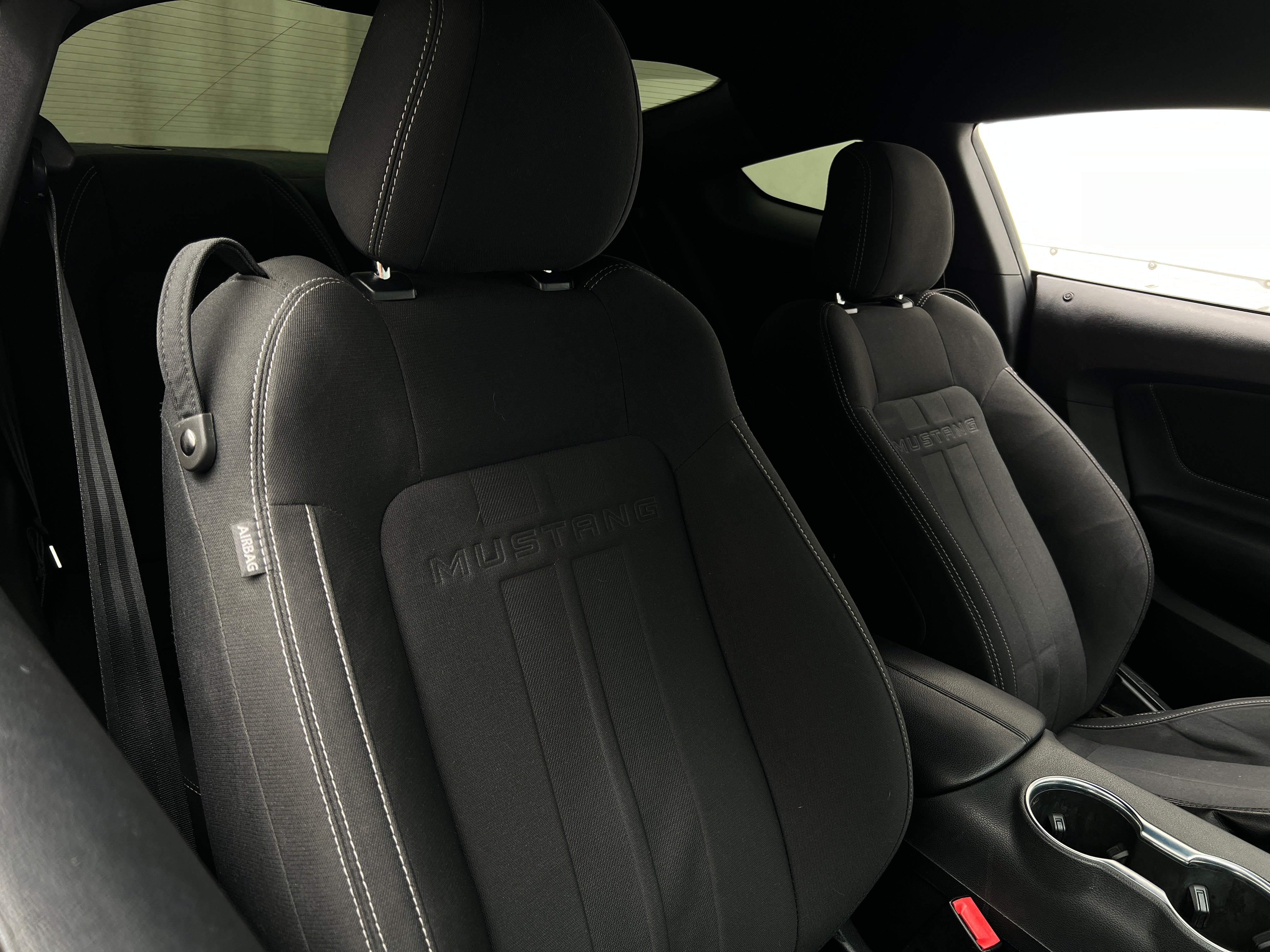 2022 Ford Mustang  2