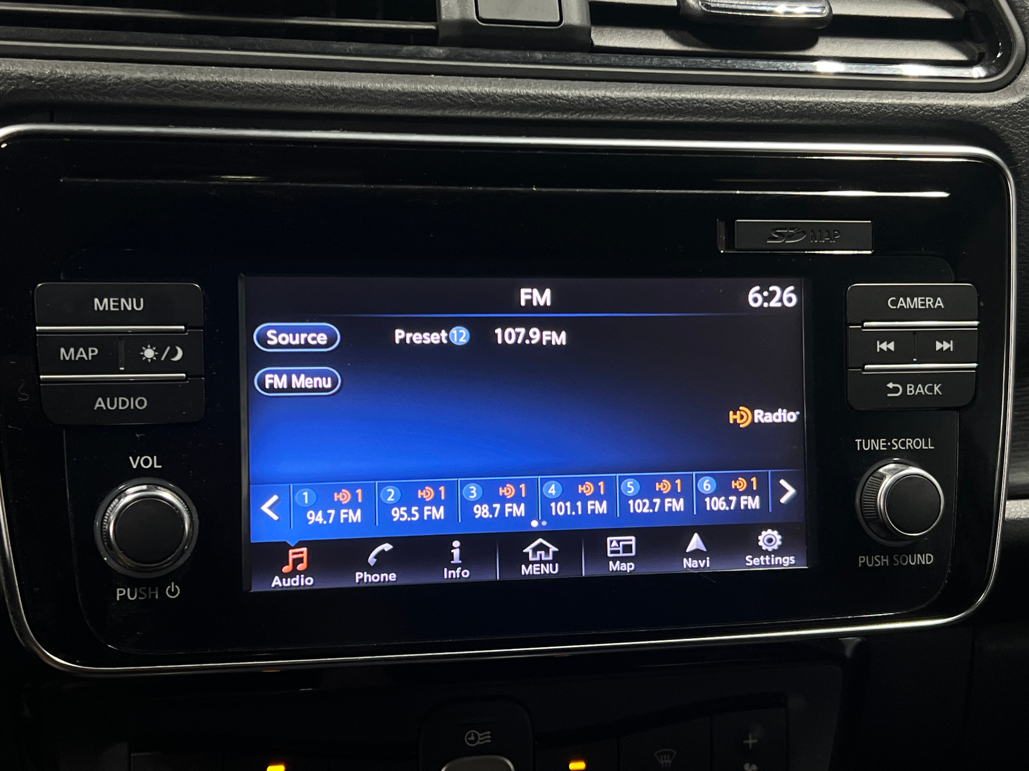 2018 Nissan Leaf SV 4