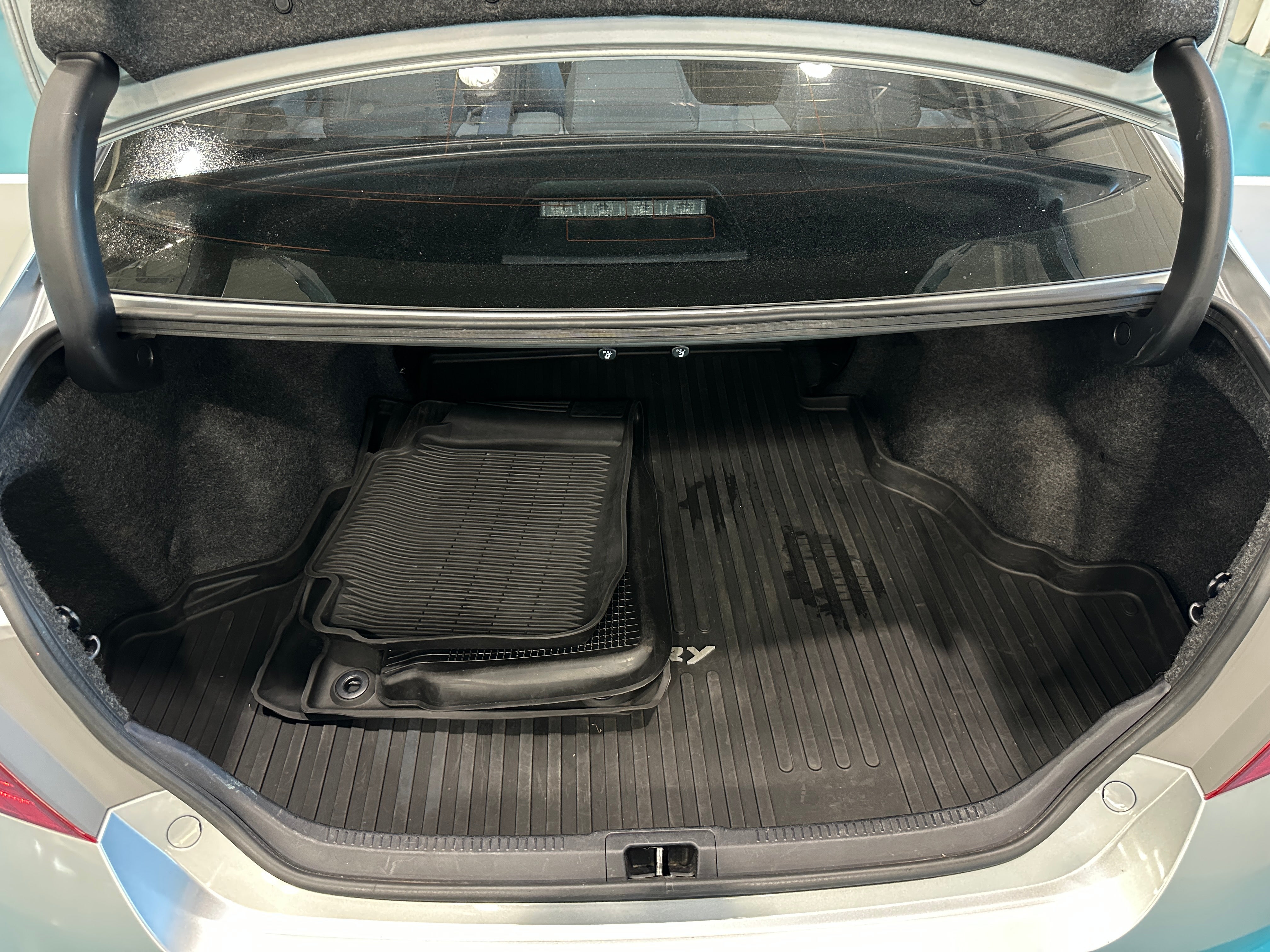2016 Toyota Camry XLE 6
