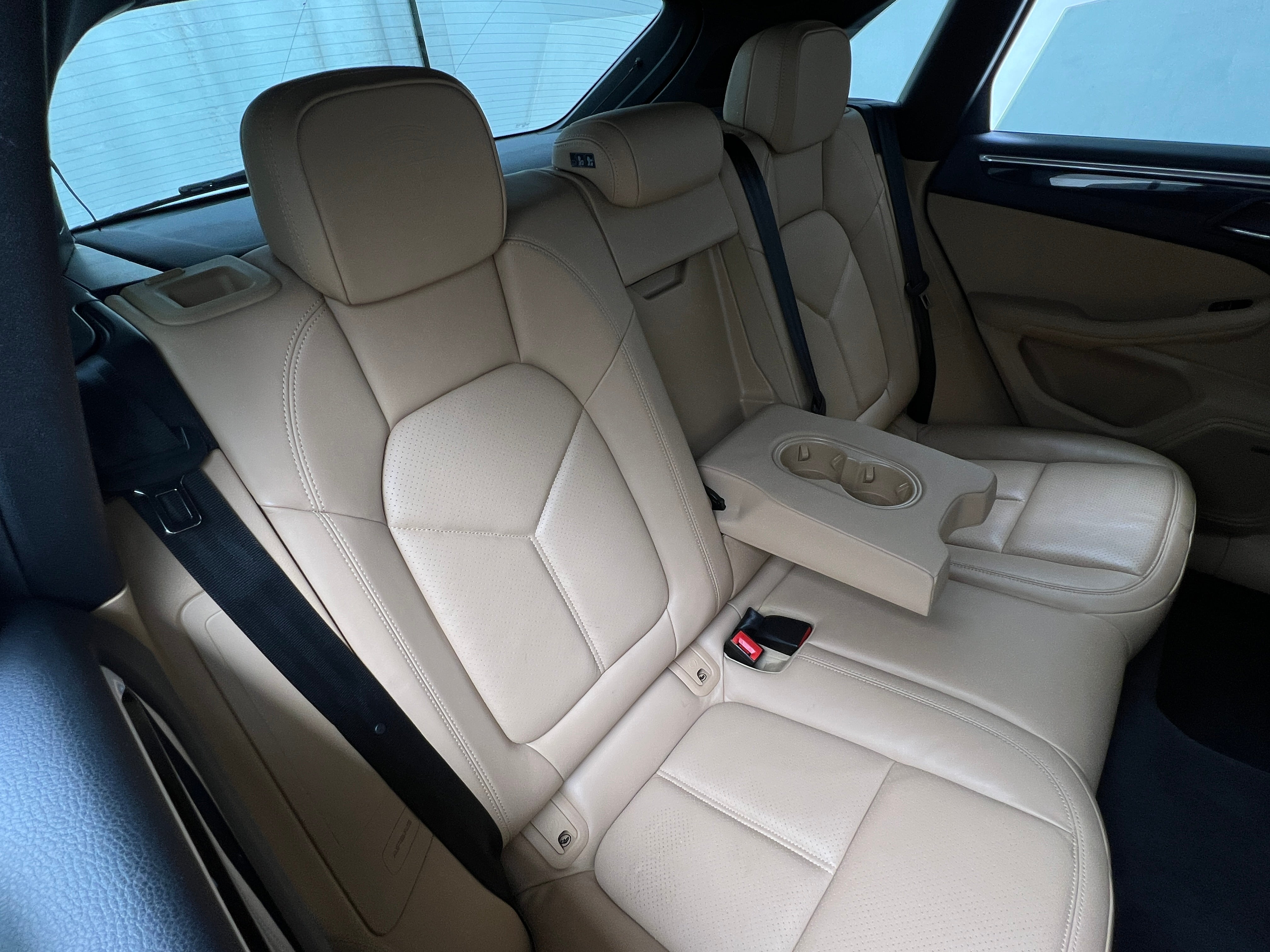 2018 Porsche Macan S 5