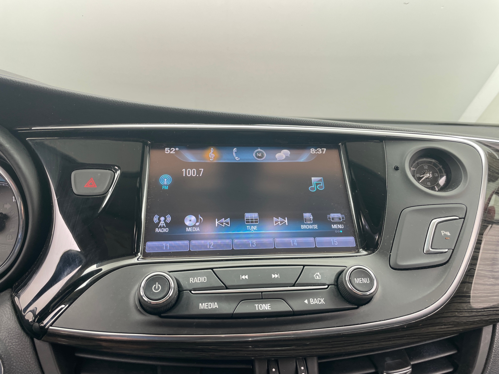 Thumbnail: 2017 Buick Envision - 3
