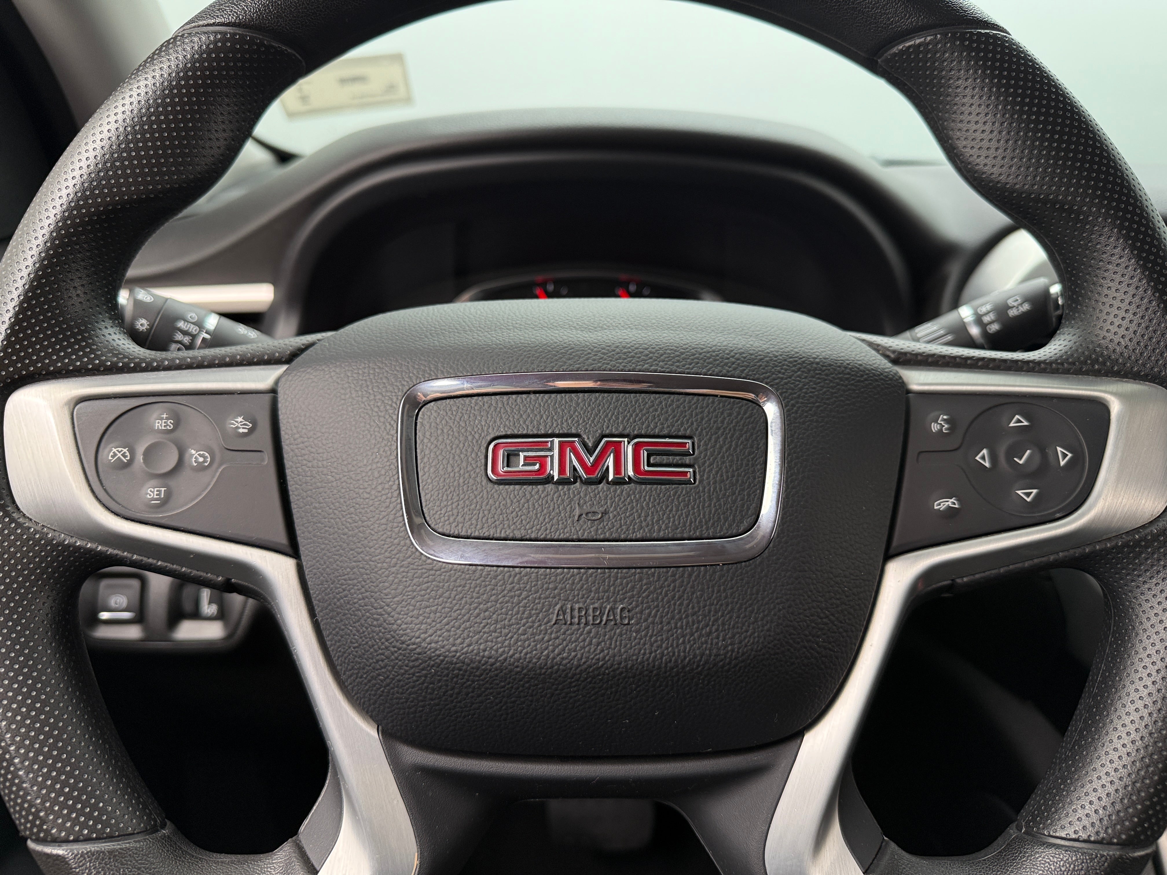 2023 GMC Acadia SLE 5