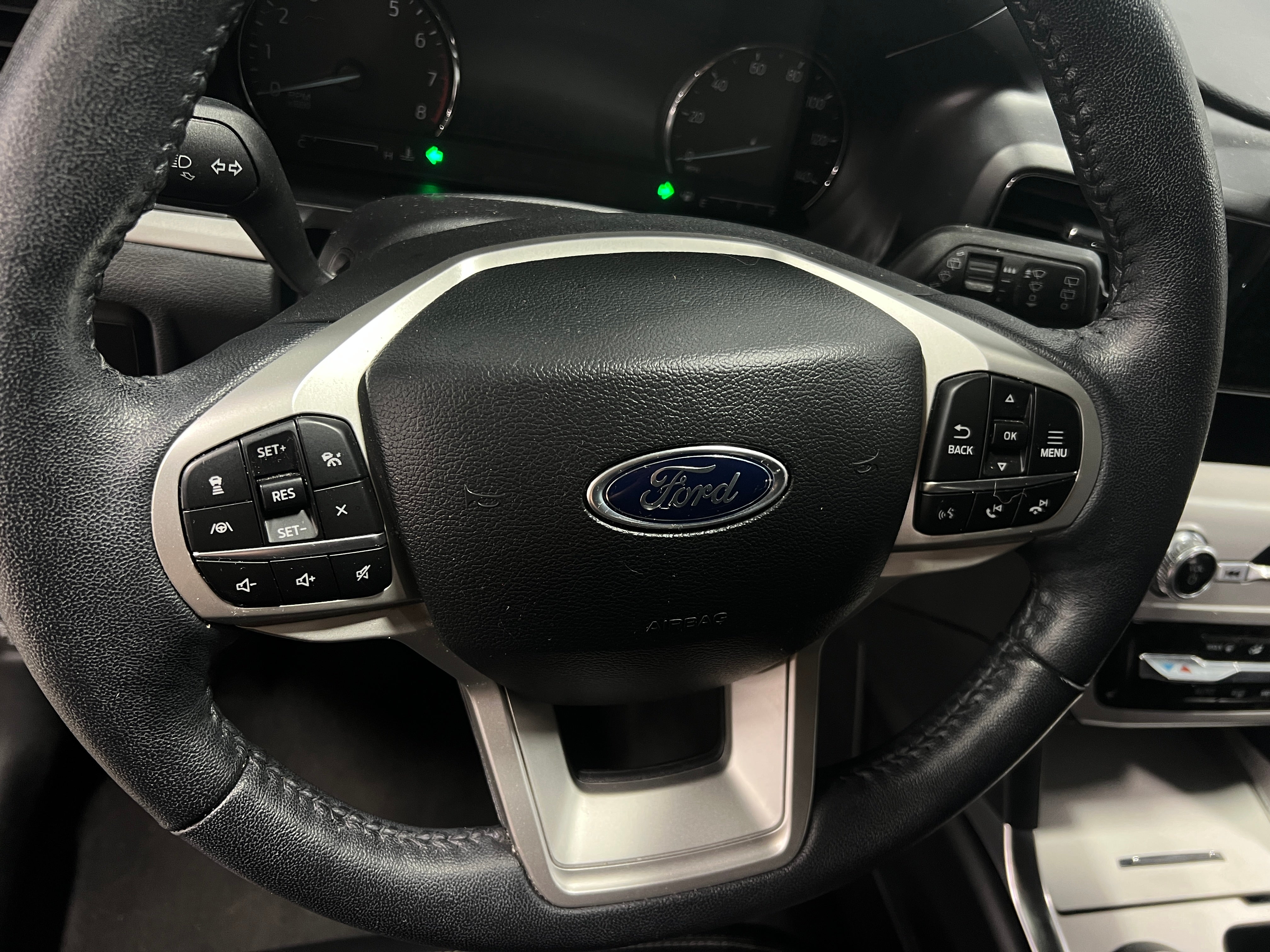 2023 Ford Explorer XLT 5