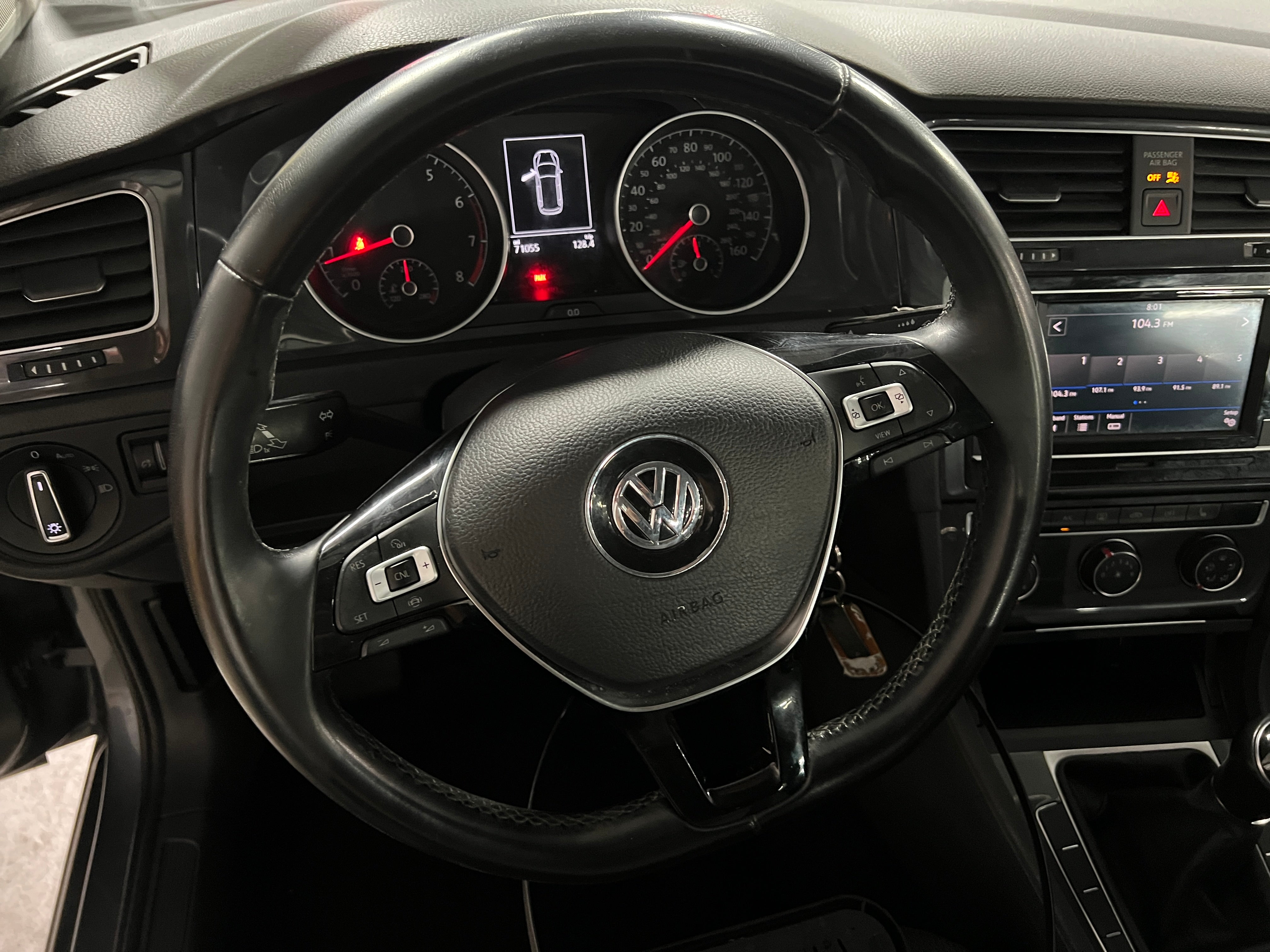 2019 Volkswagen e-Golf  5