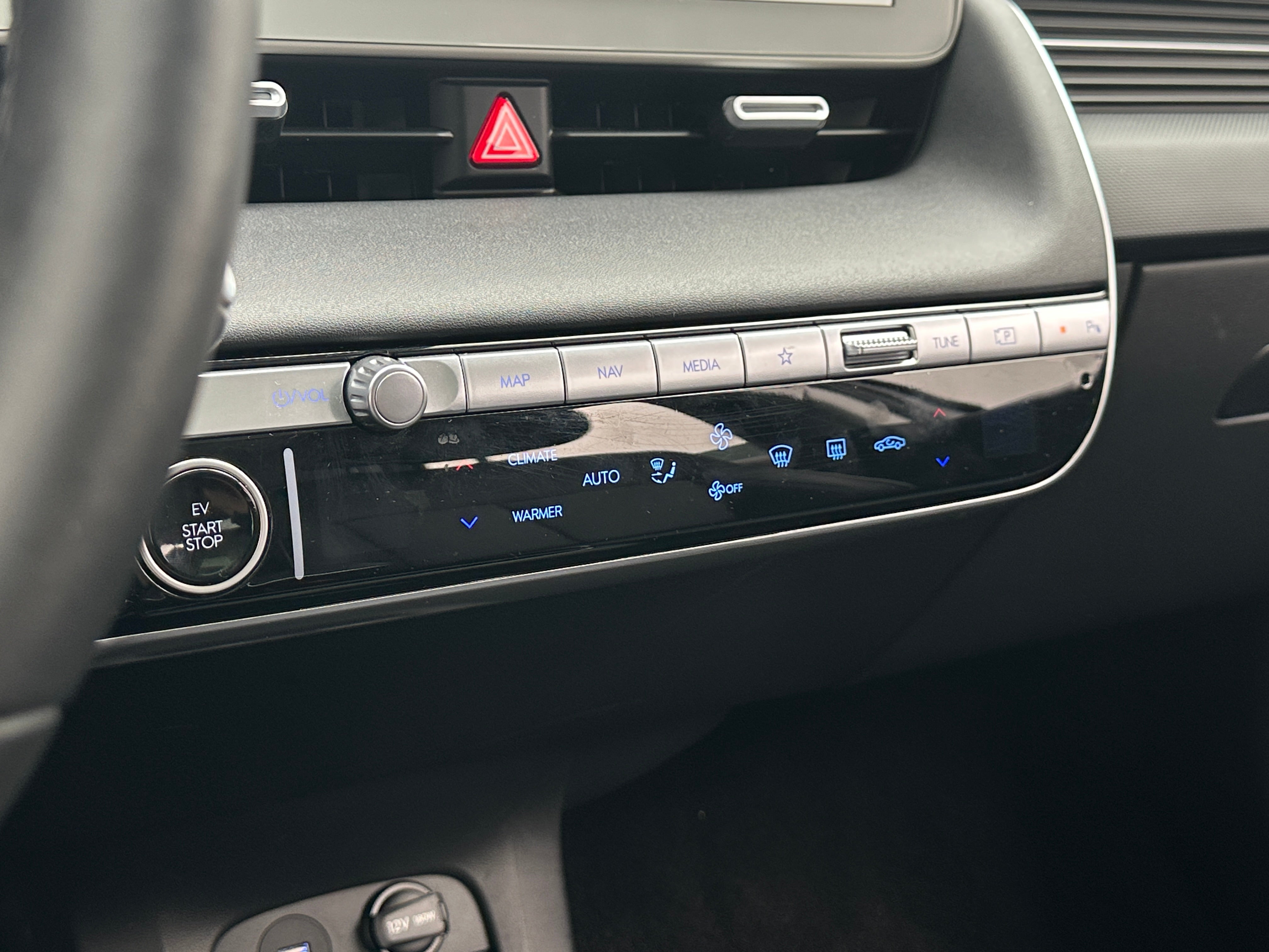 2022 Hyundai Ioniq 5 Limited 3