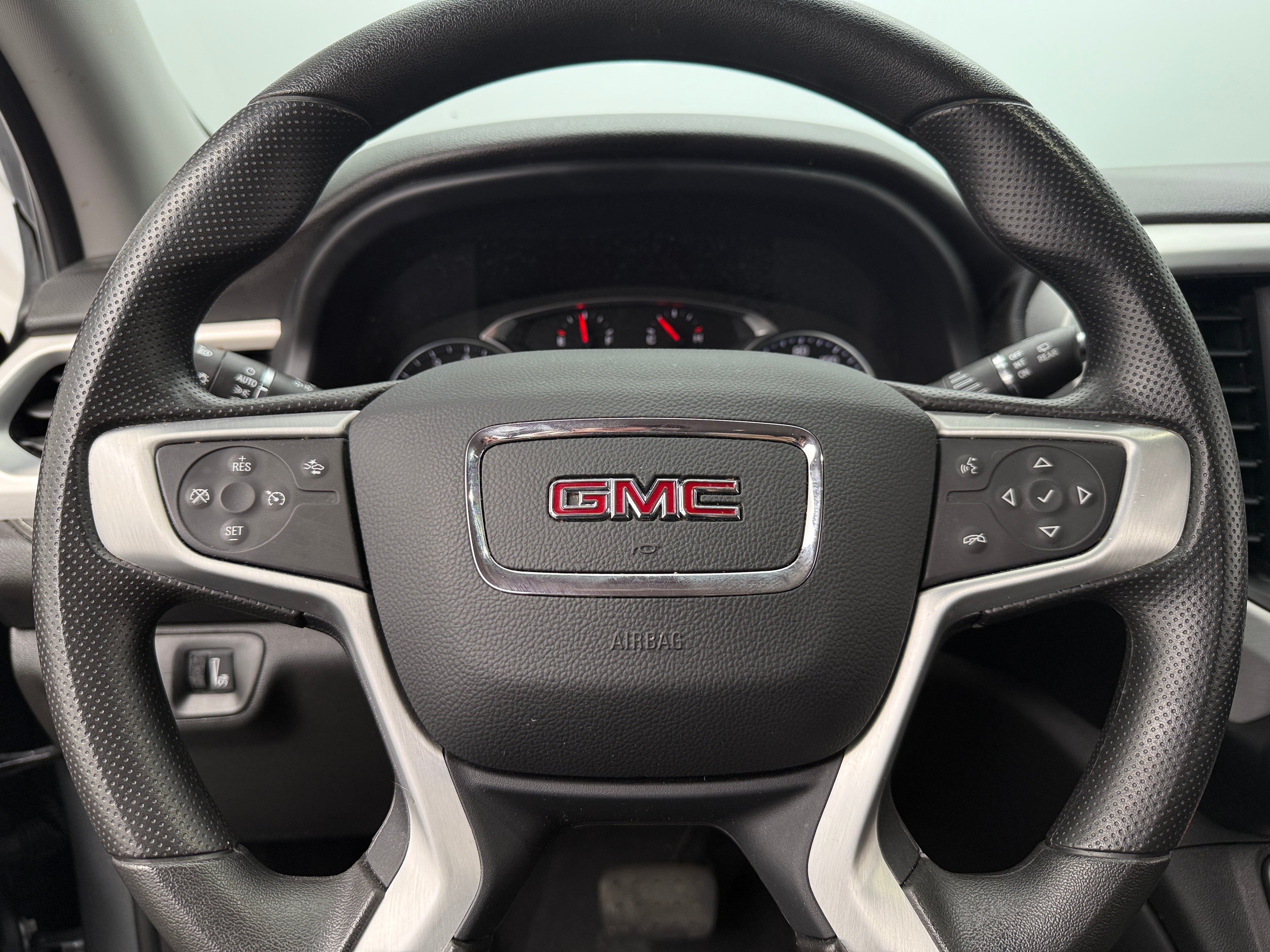2023 GMC Acadia SLE 5