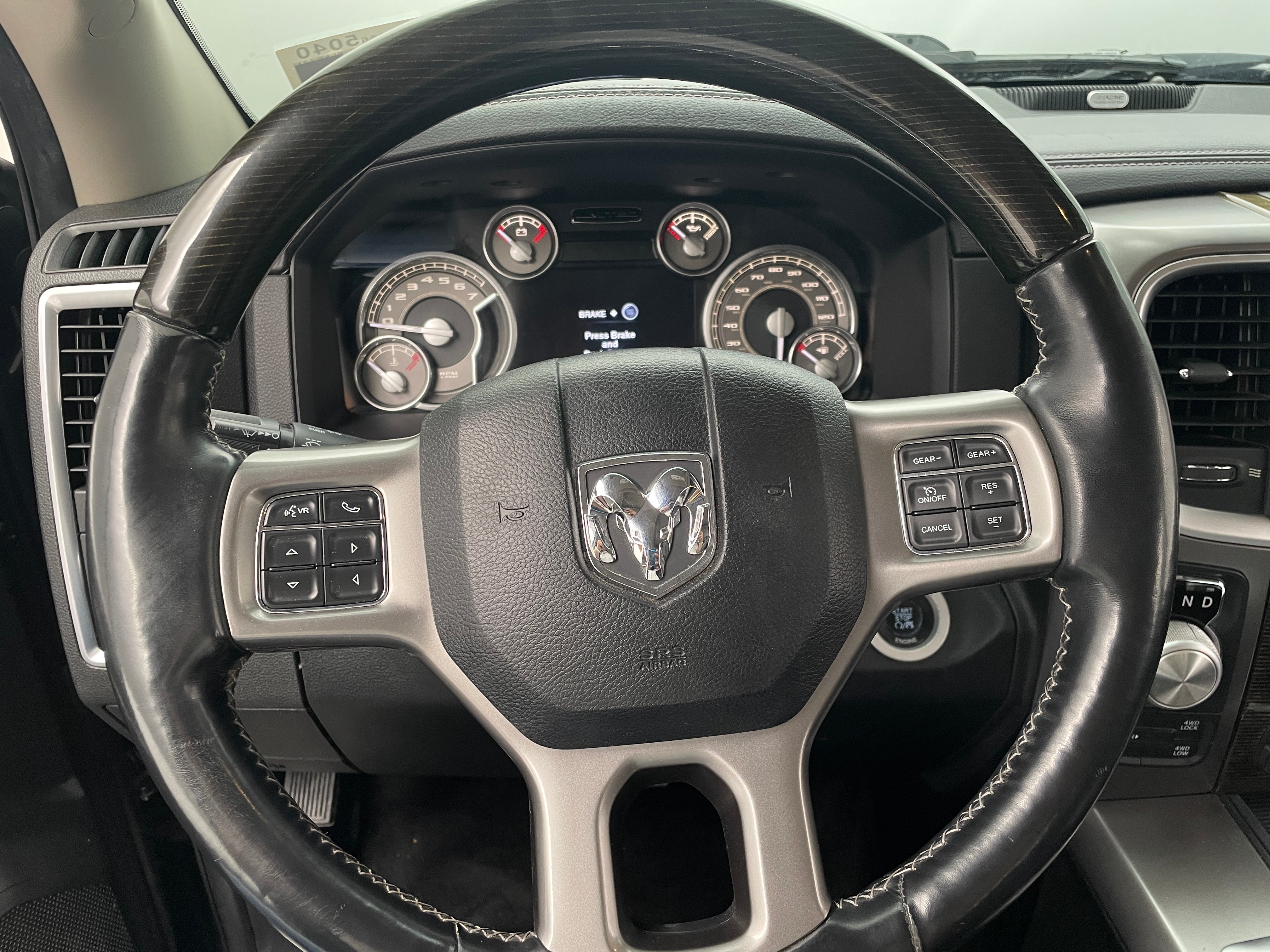 2015 RAM 1500 Laramie Limited 4