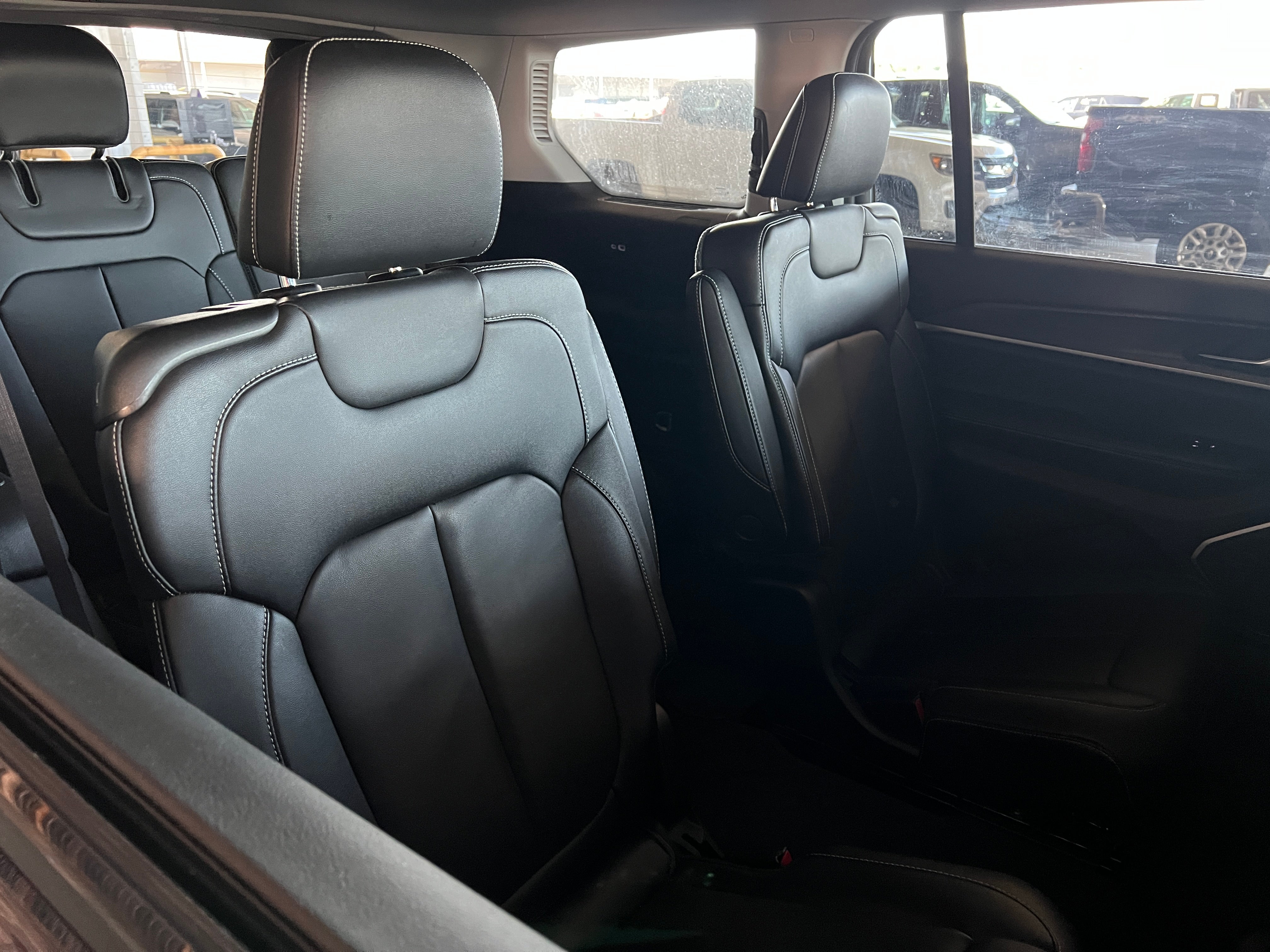2022 Jeep Grand Cherokee L Limited Edition 5
