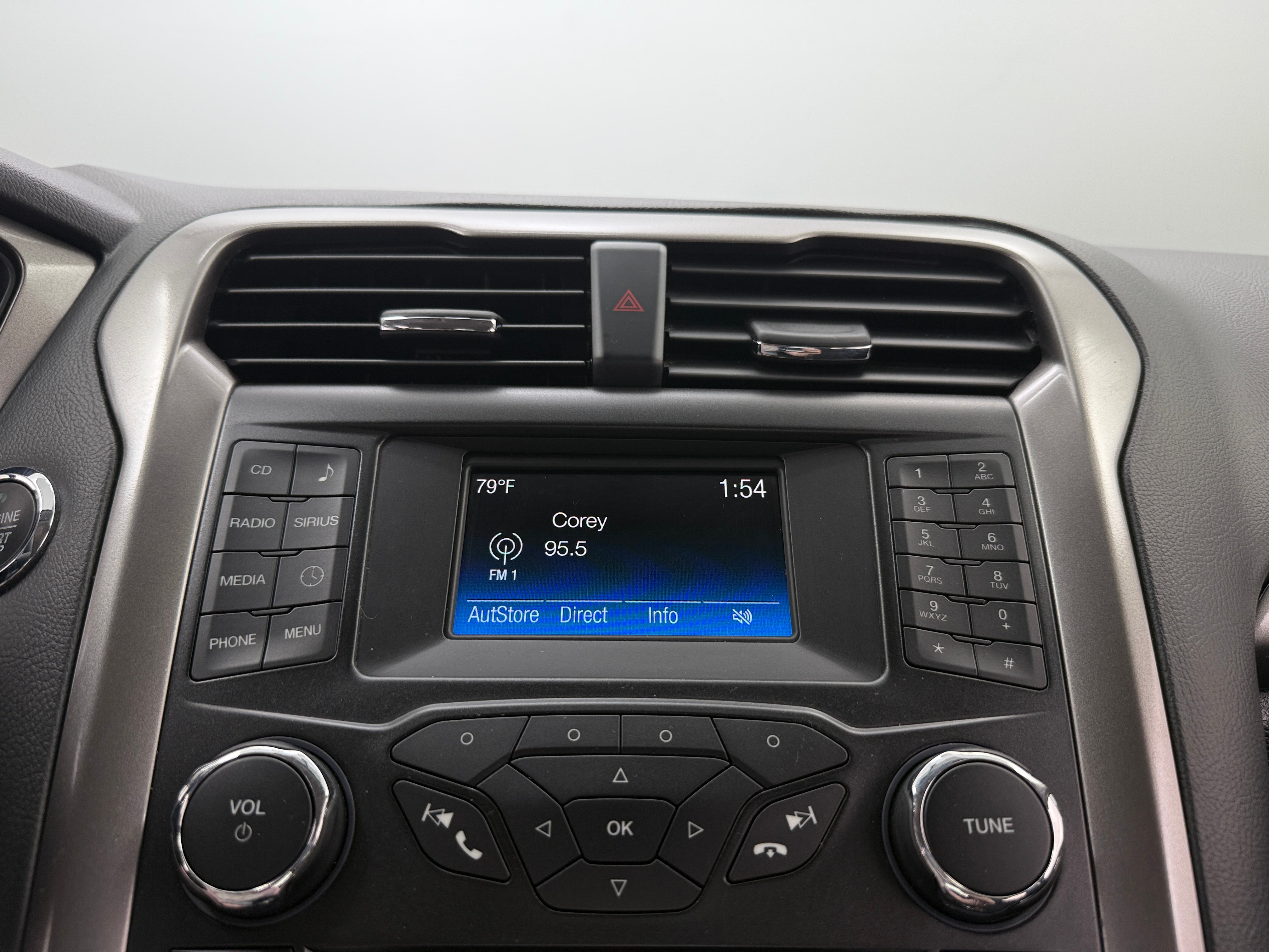2017 Ford Fusion SE 4