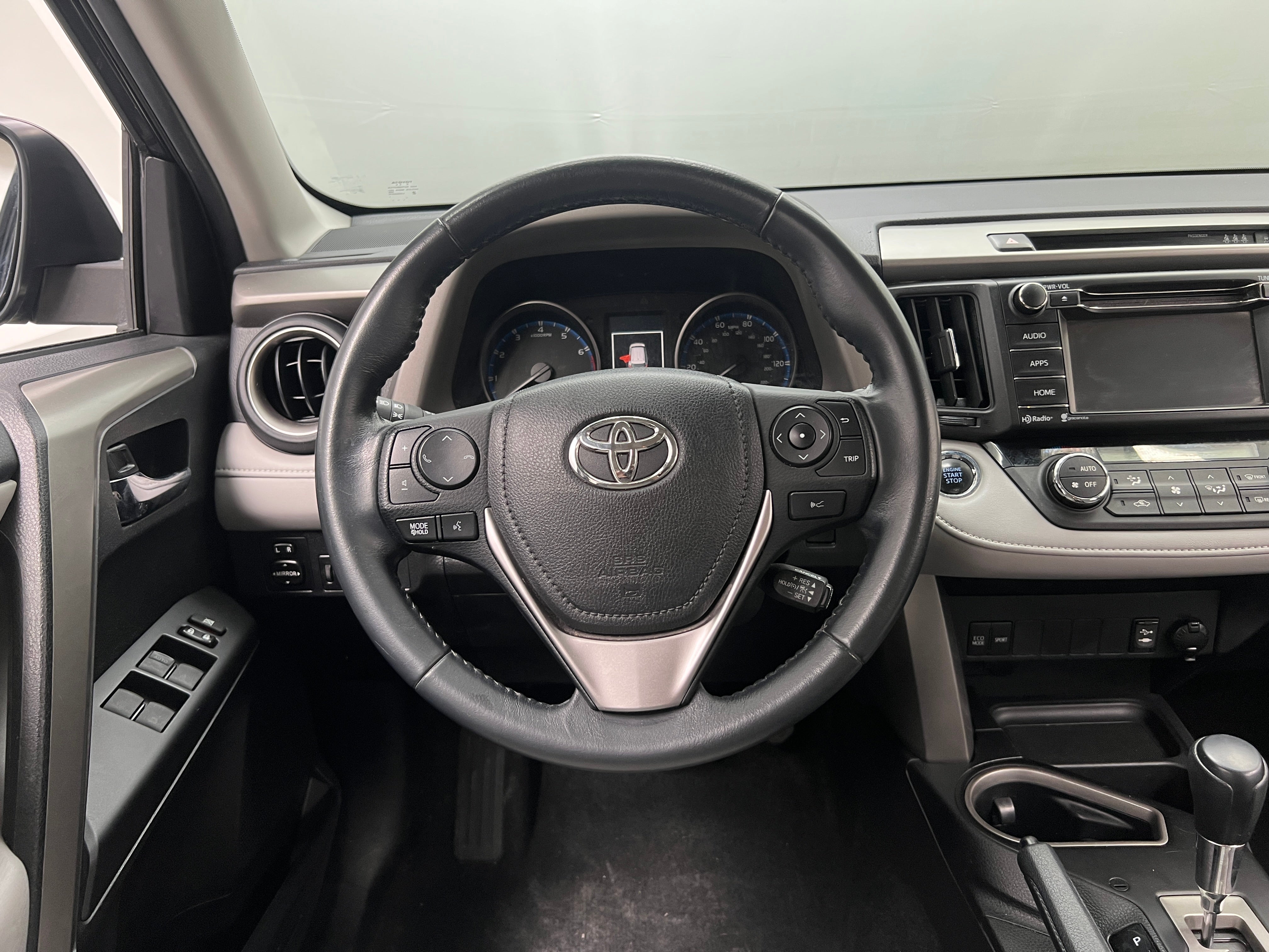 2018 Toyota RAV4 XLE 5