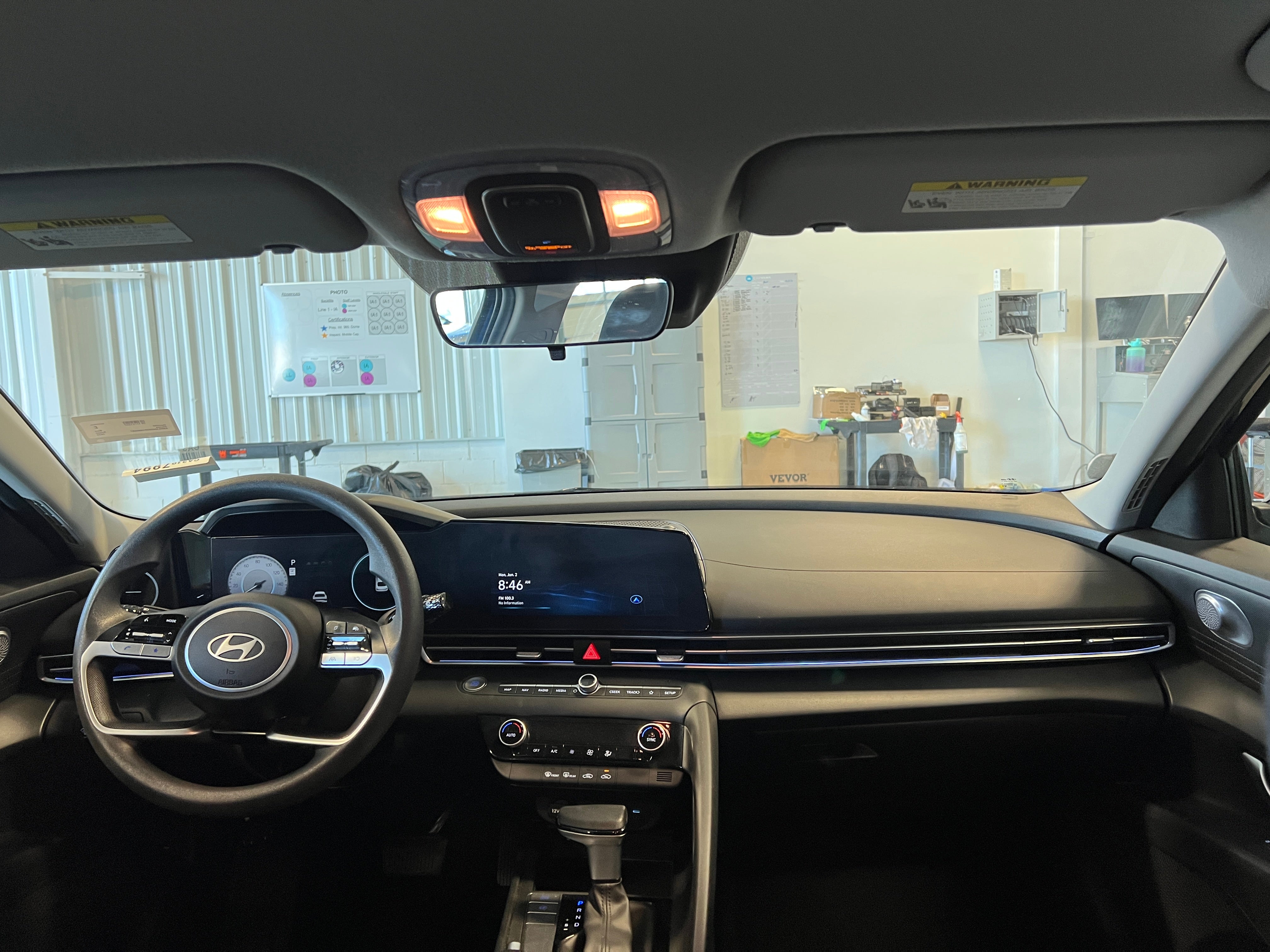2024 Hyundai Elantra SEL 3