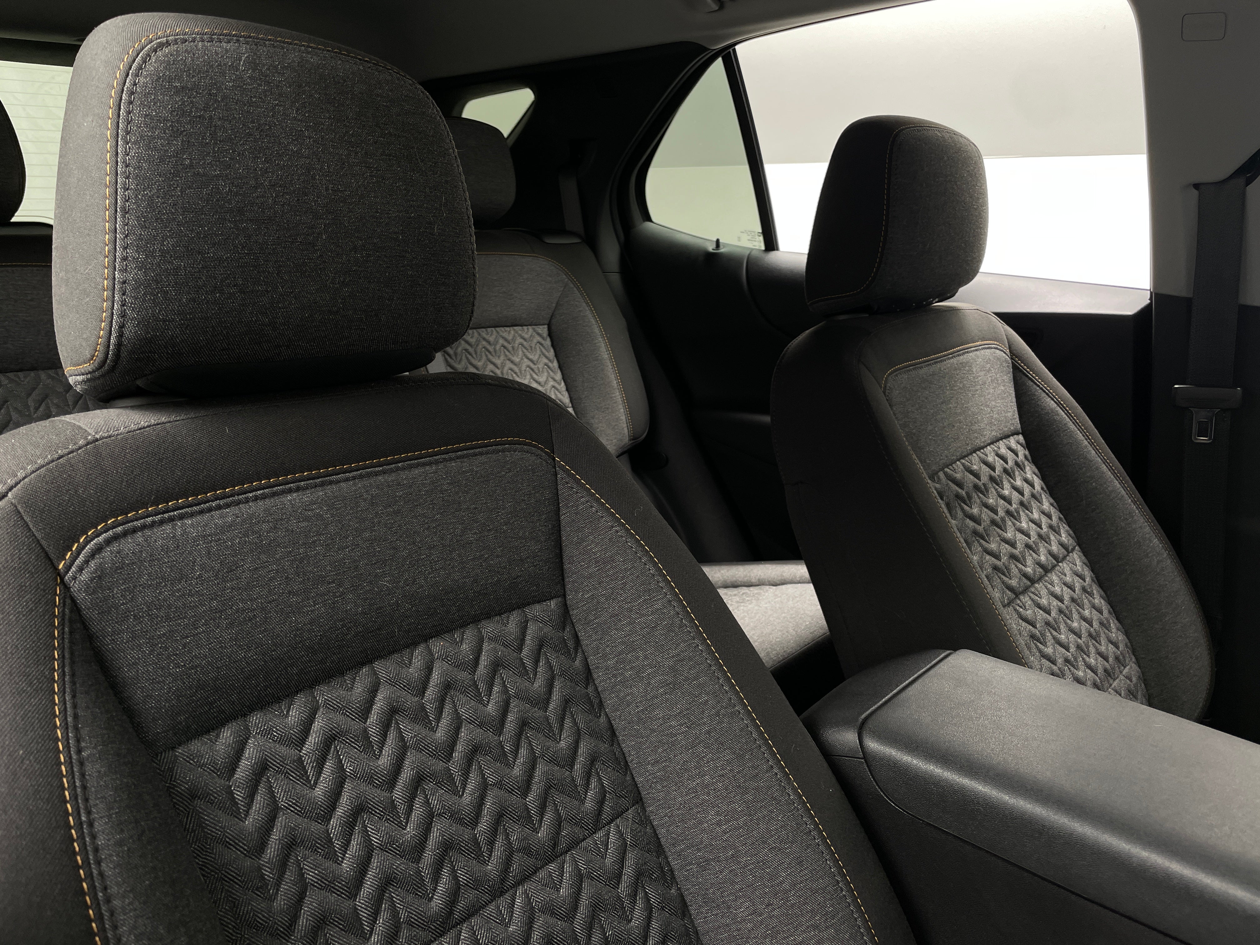 2023 Chevrolet Equinox LT 2