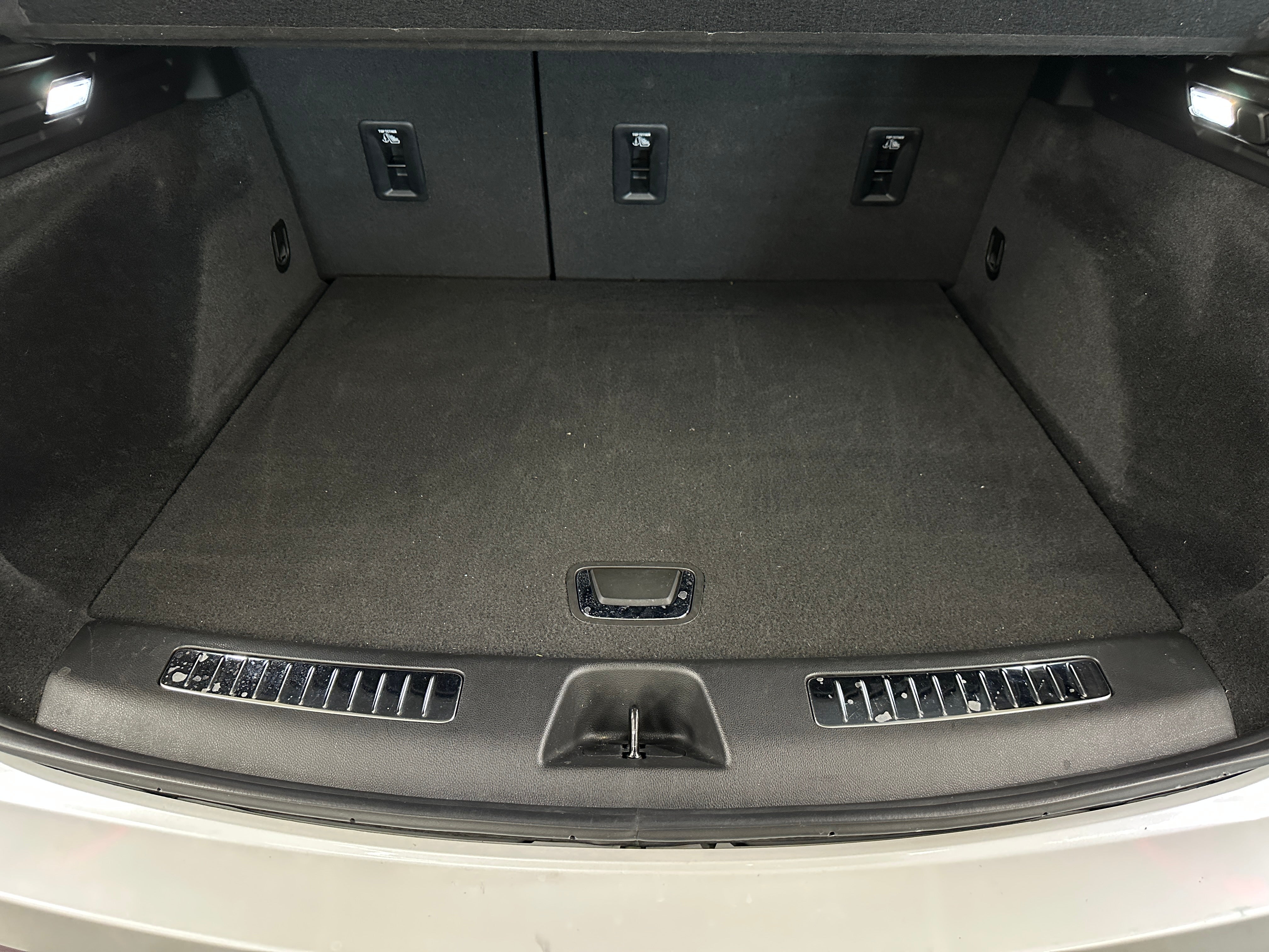 2021 Cadillac XT4 Premium Luxury 6
