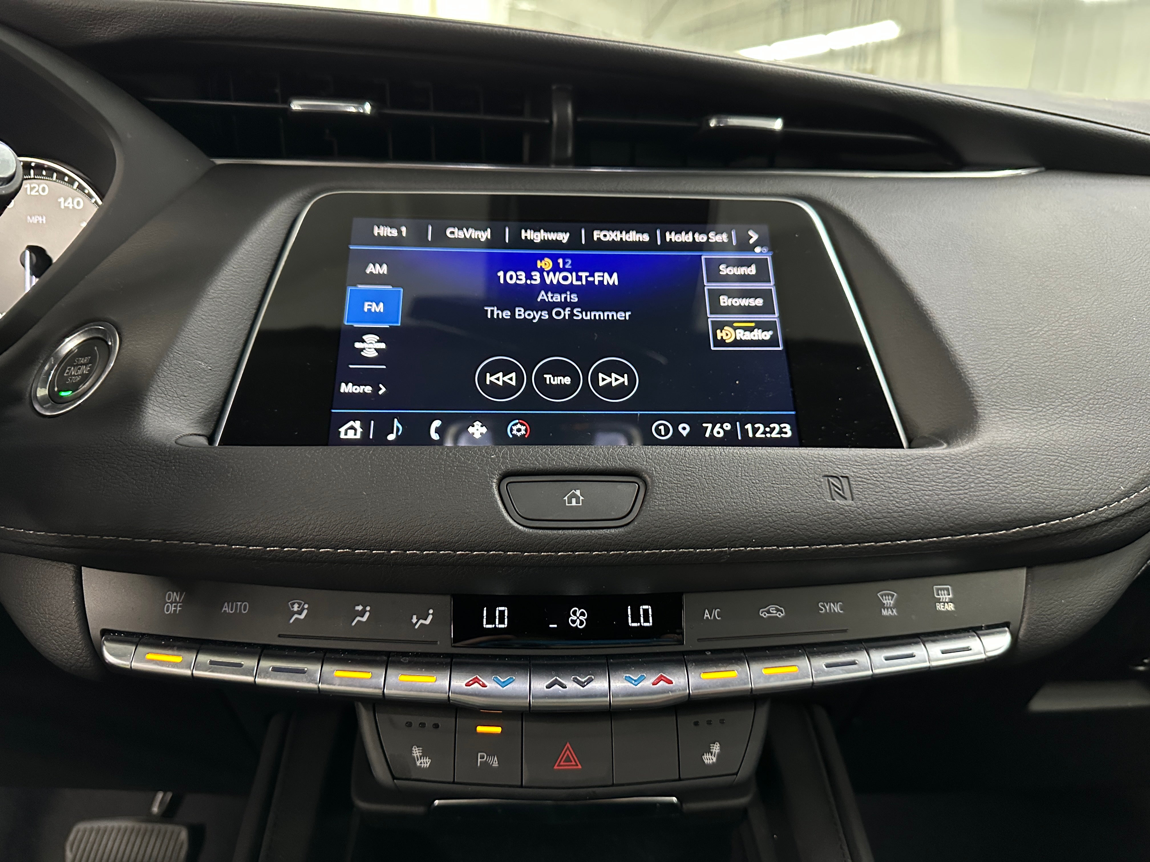 2021 Cadillac XT4 Premium Luxury 3
