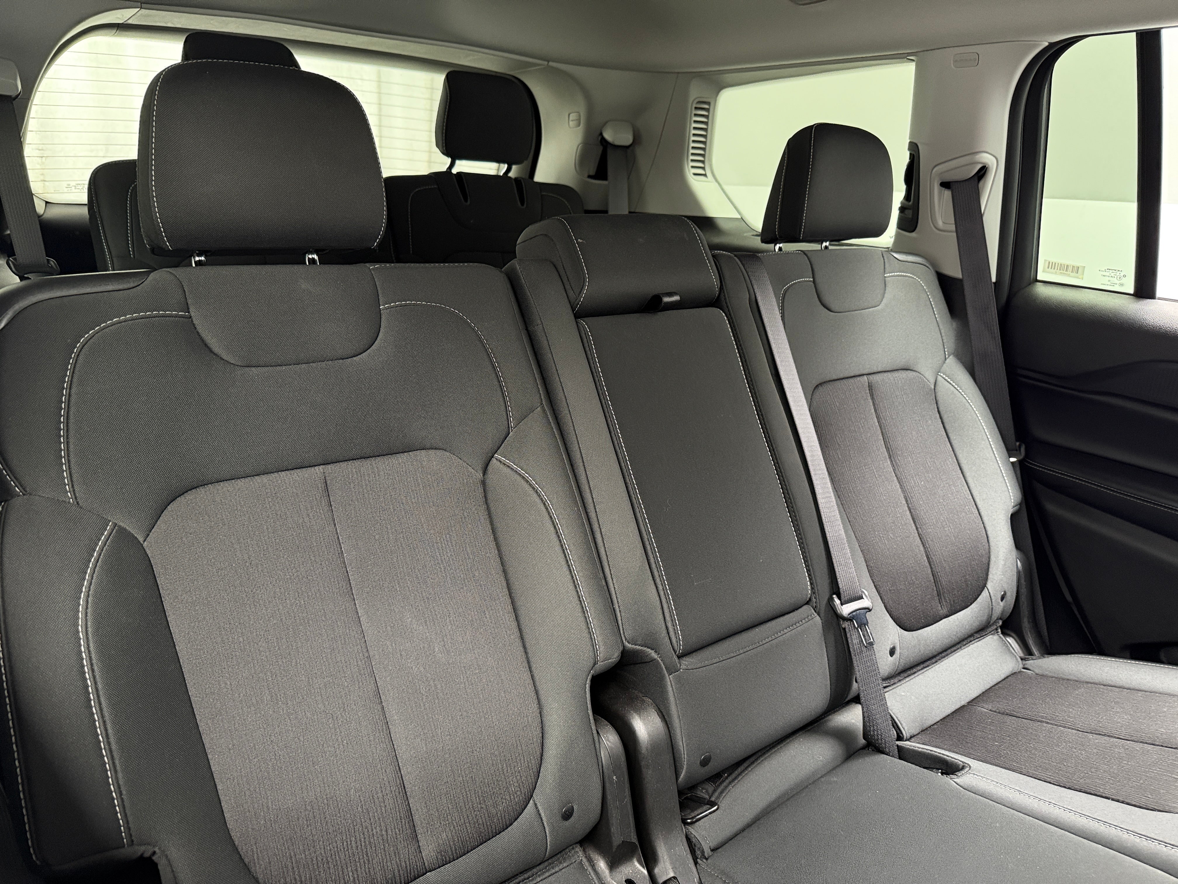 2023 Jeep Grand Cherokee L Laredo 6